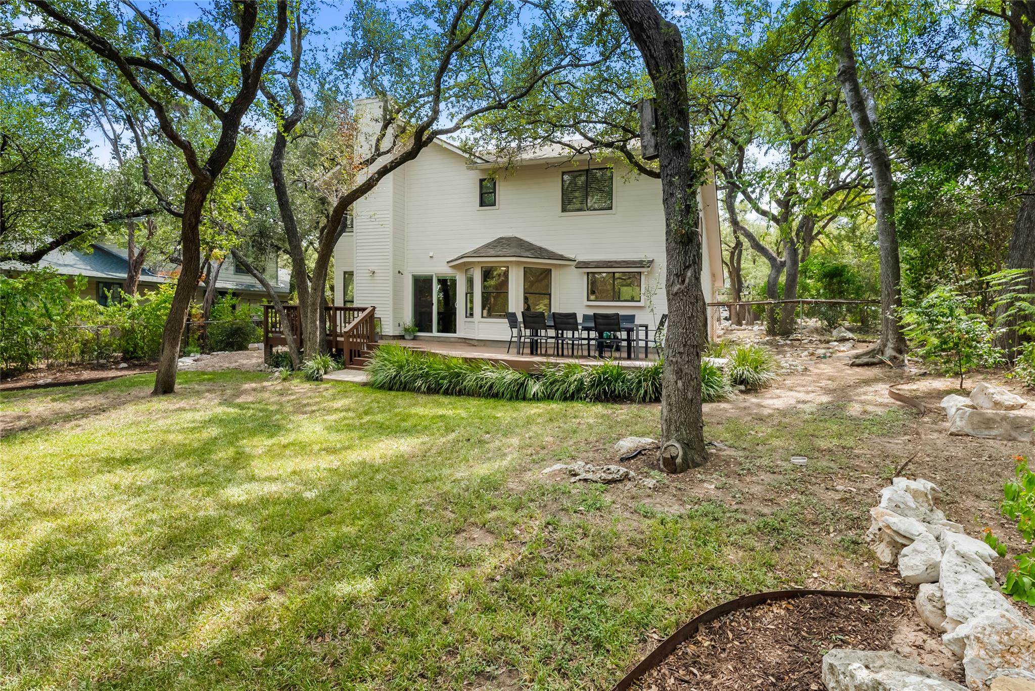 108 W SPRING DR