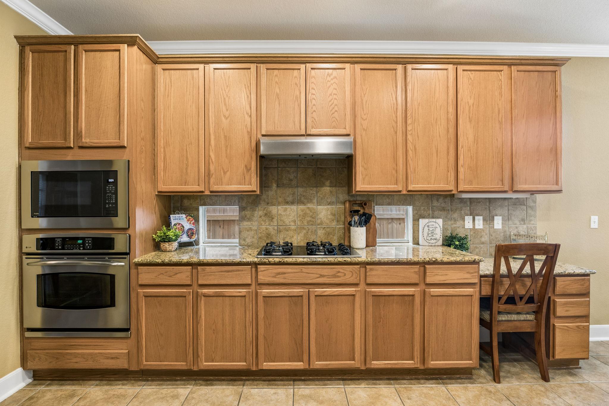 2683 Salorn WAY