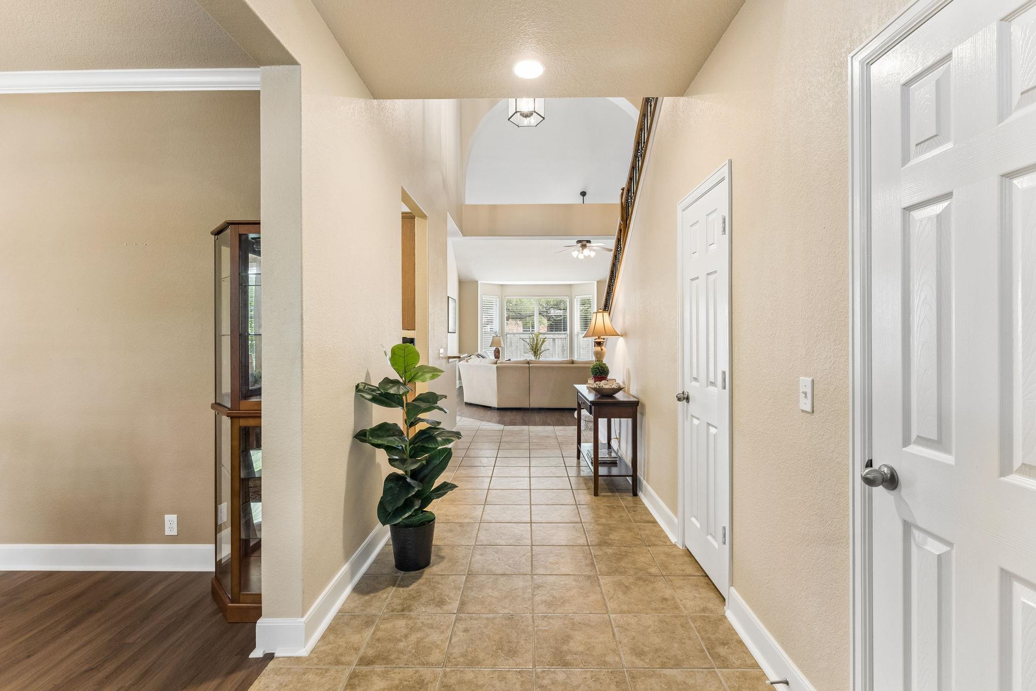 2683 Salorn WAY