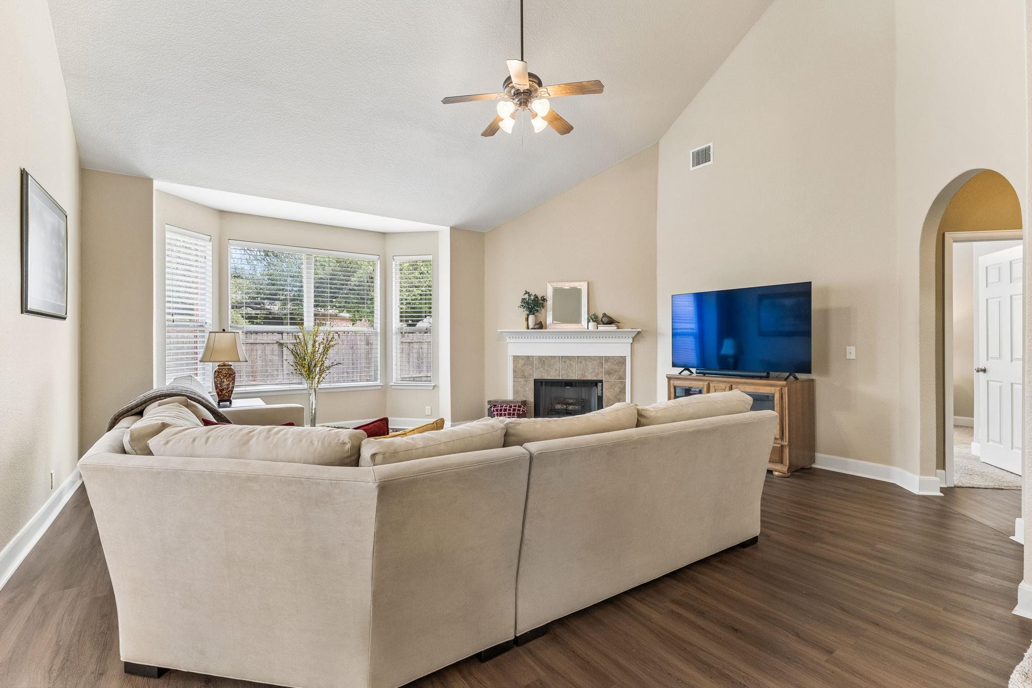 2683 Salorn WAY