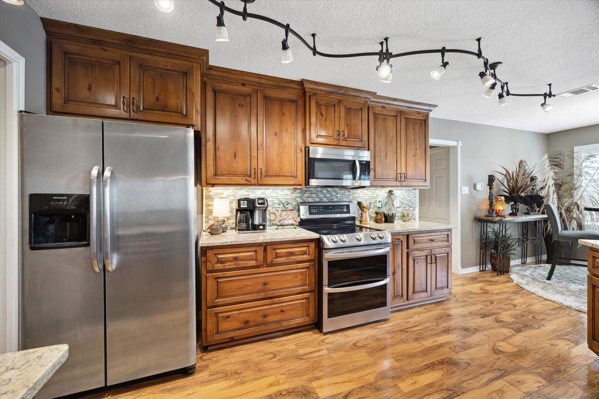 515 Wesley Ridge DR