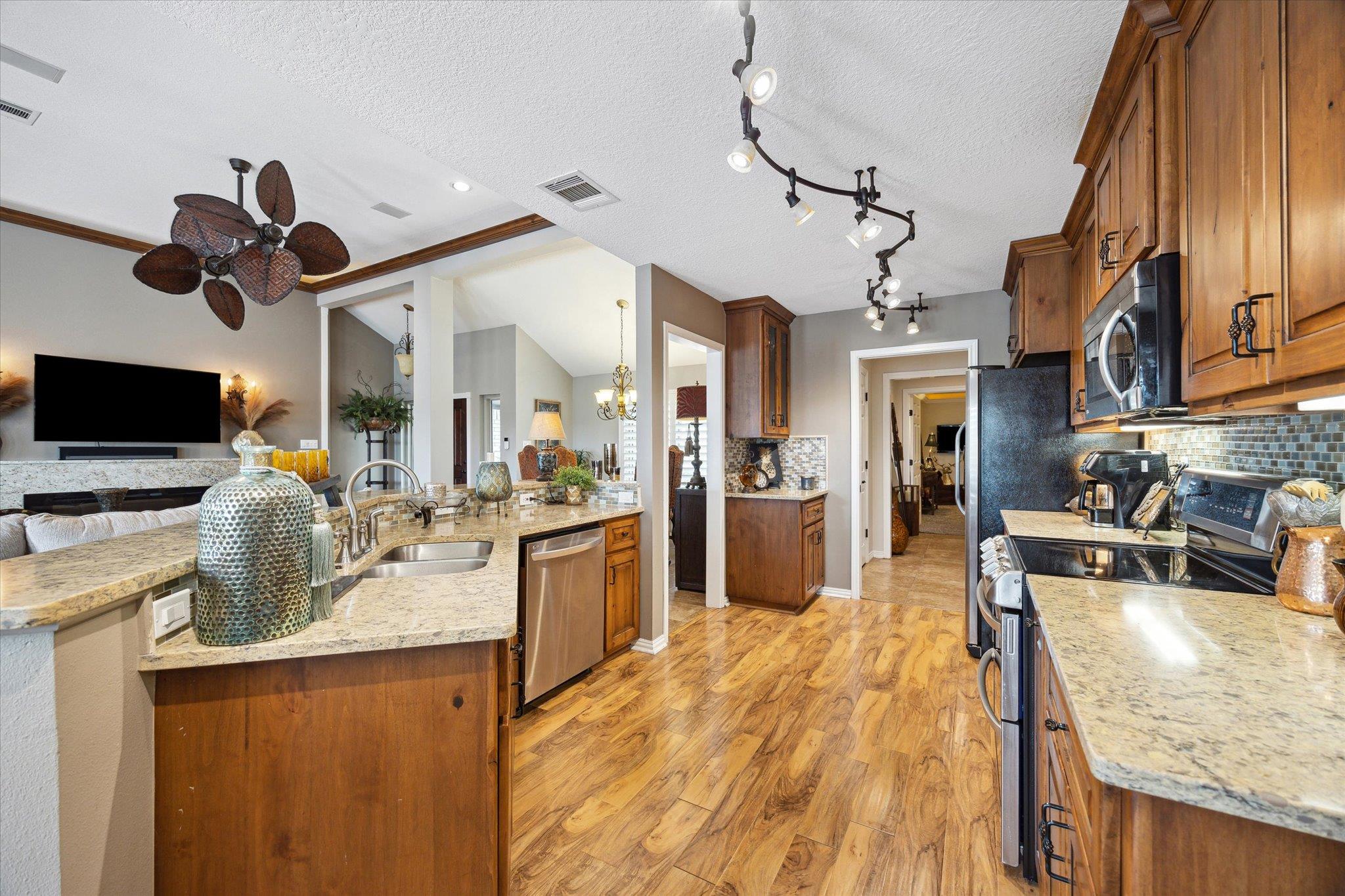 515 Wesley Ridge DR