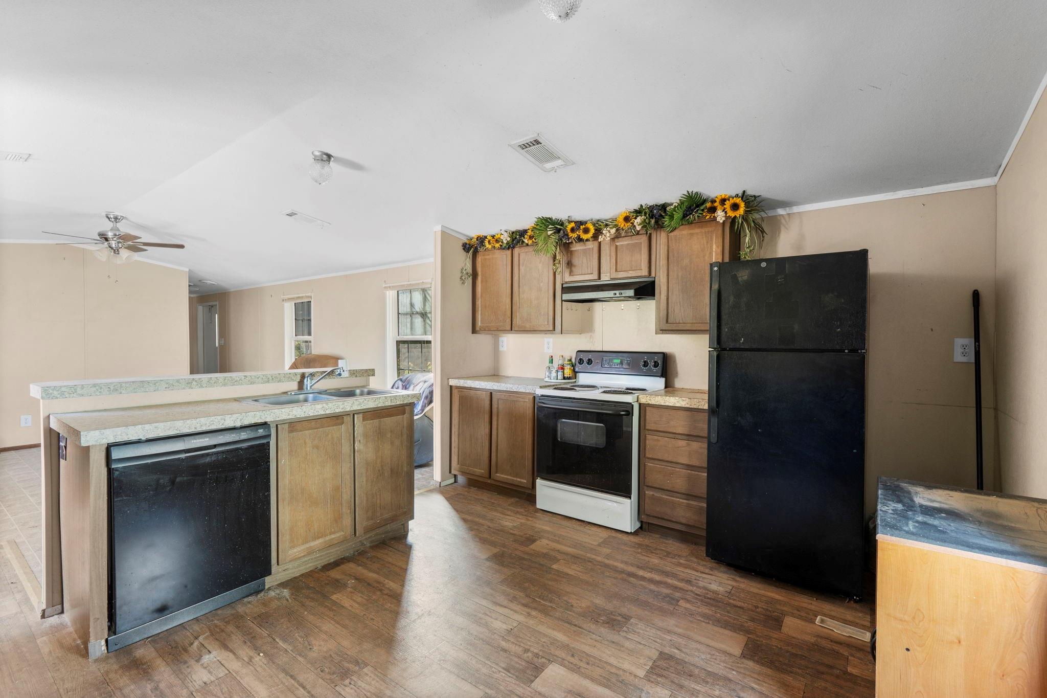 3115 Chuckwagon RD