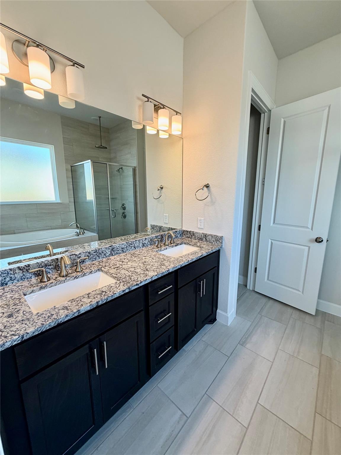 211 Darley Oak DR