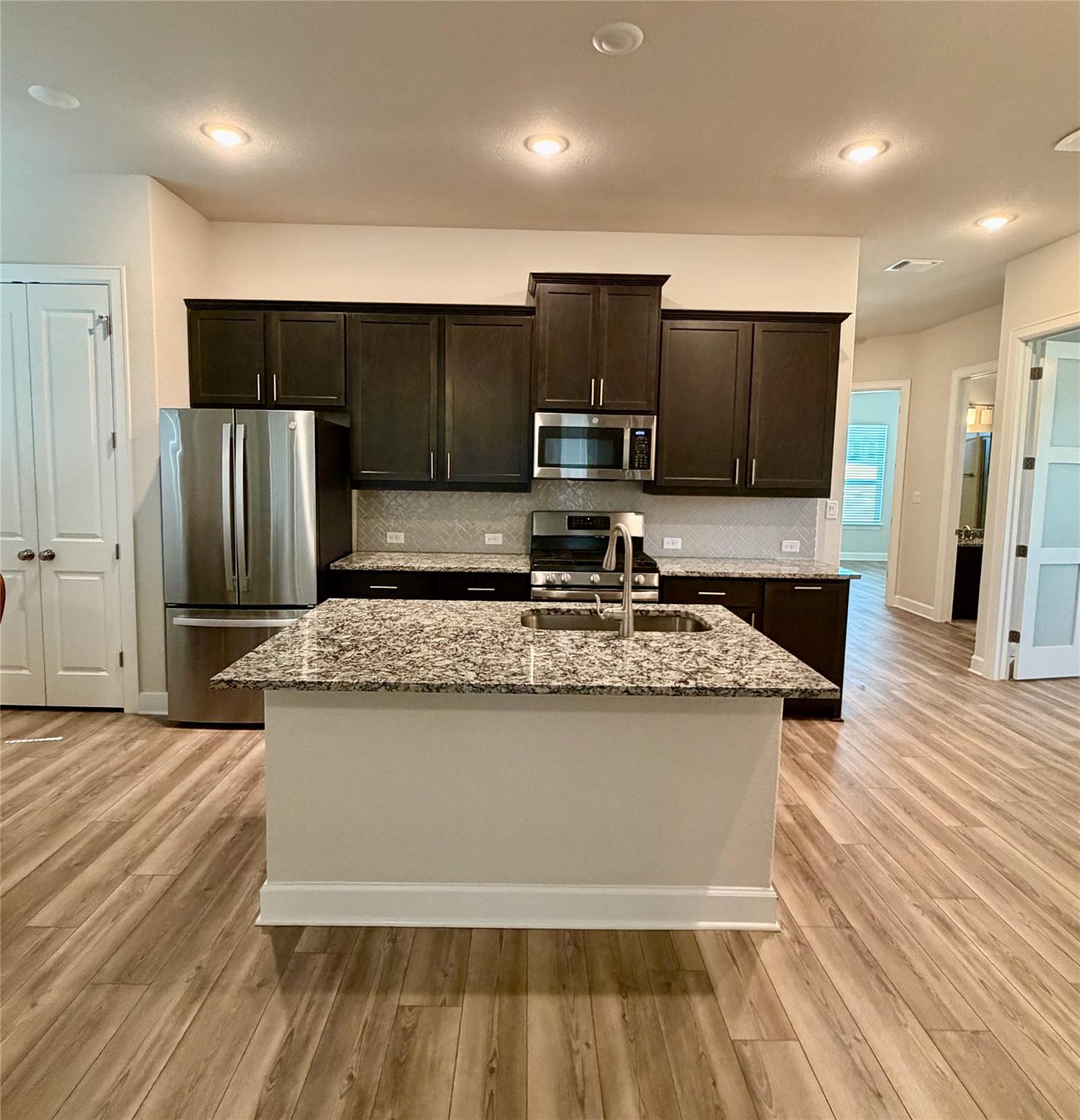 211 Darley Oak DR