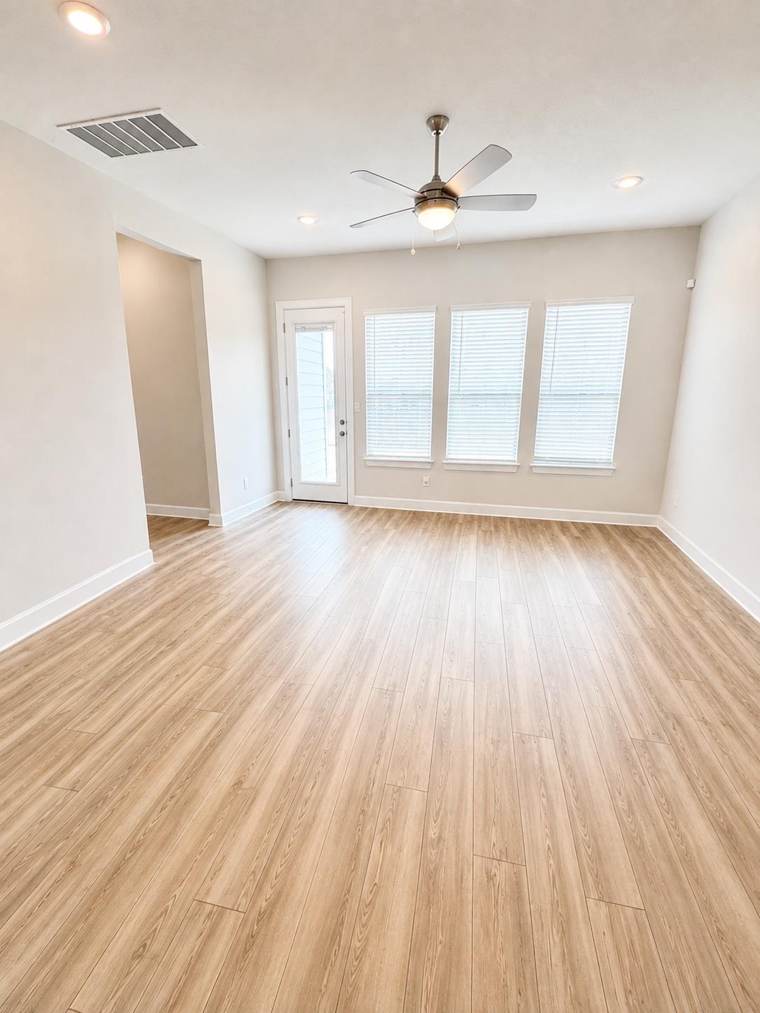 211 Darley Oak DR