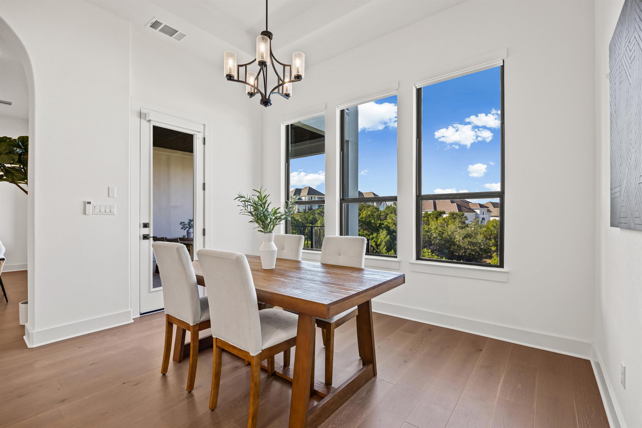 3021 Anzio LN