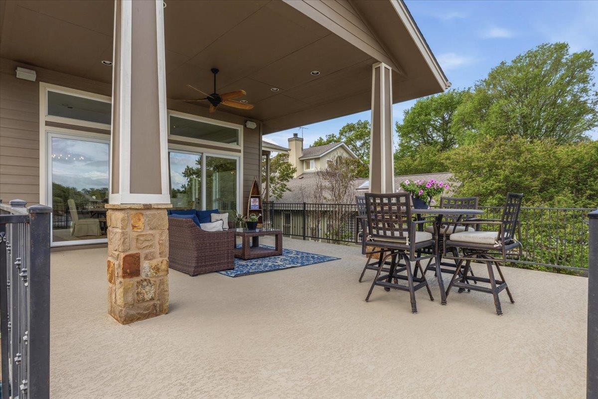 806 Misty Downs DR