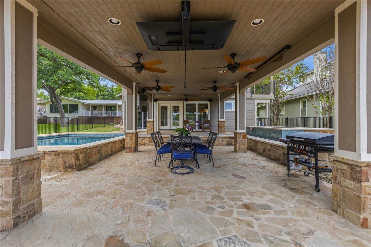 806 Misty Downs DR