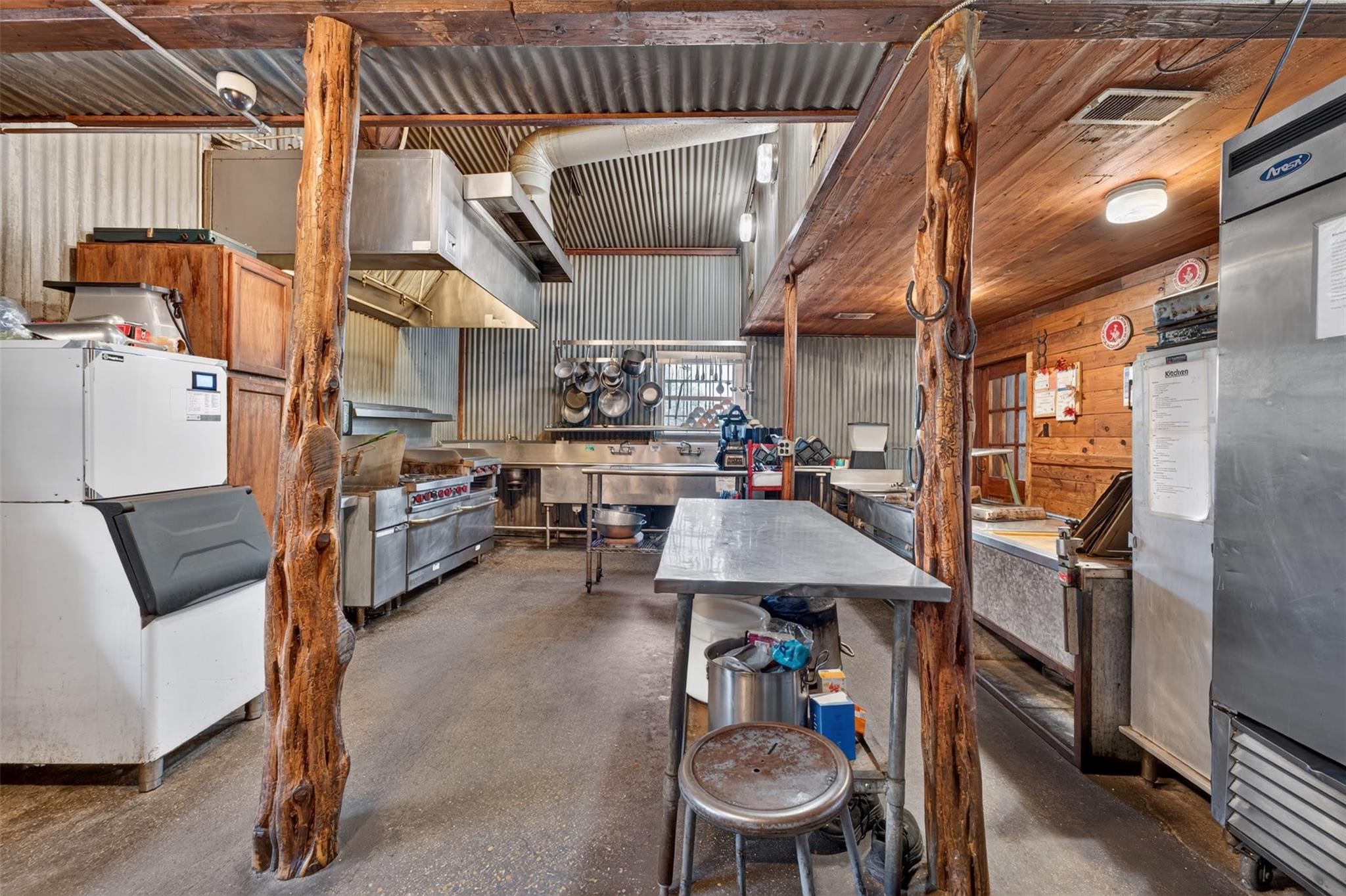 2274 County Road 203 LOOP