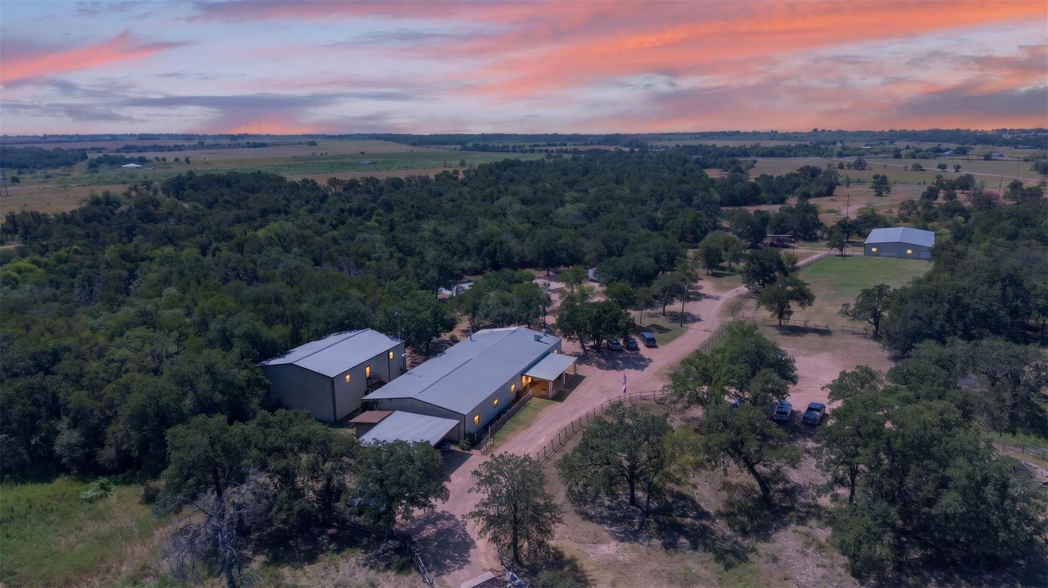 2274 County Road 203 LOOP