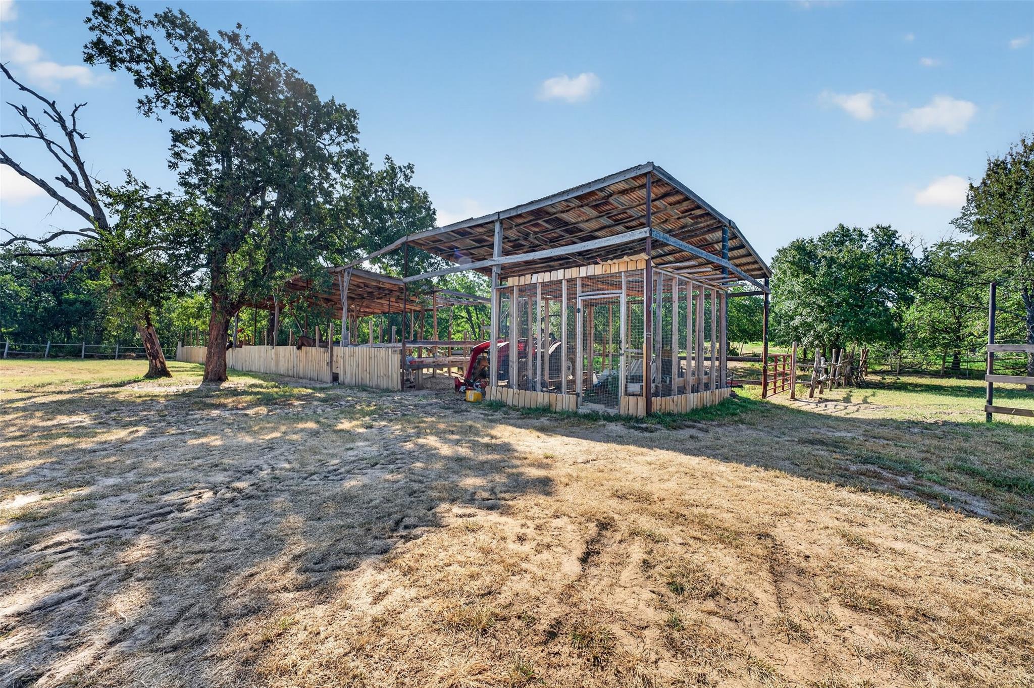 2274 County Road 203 LOOP