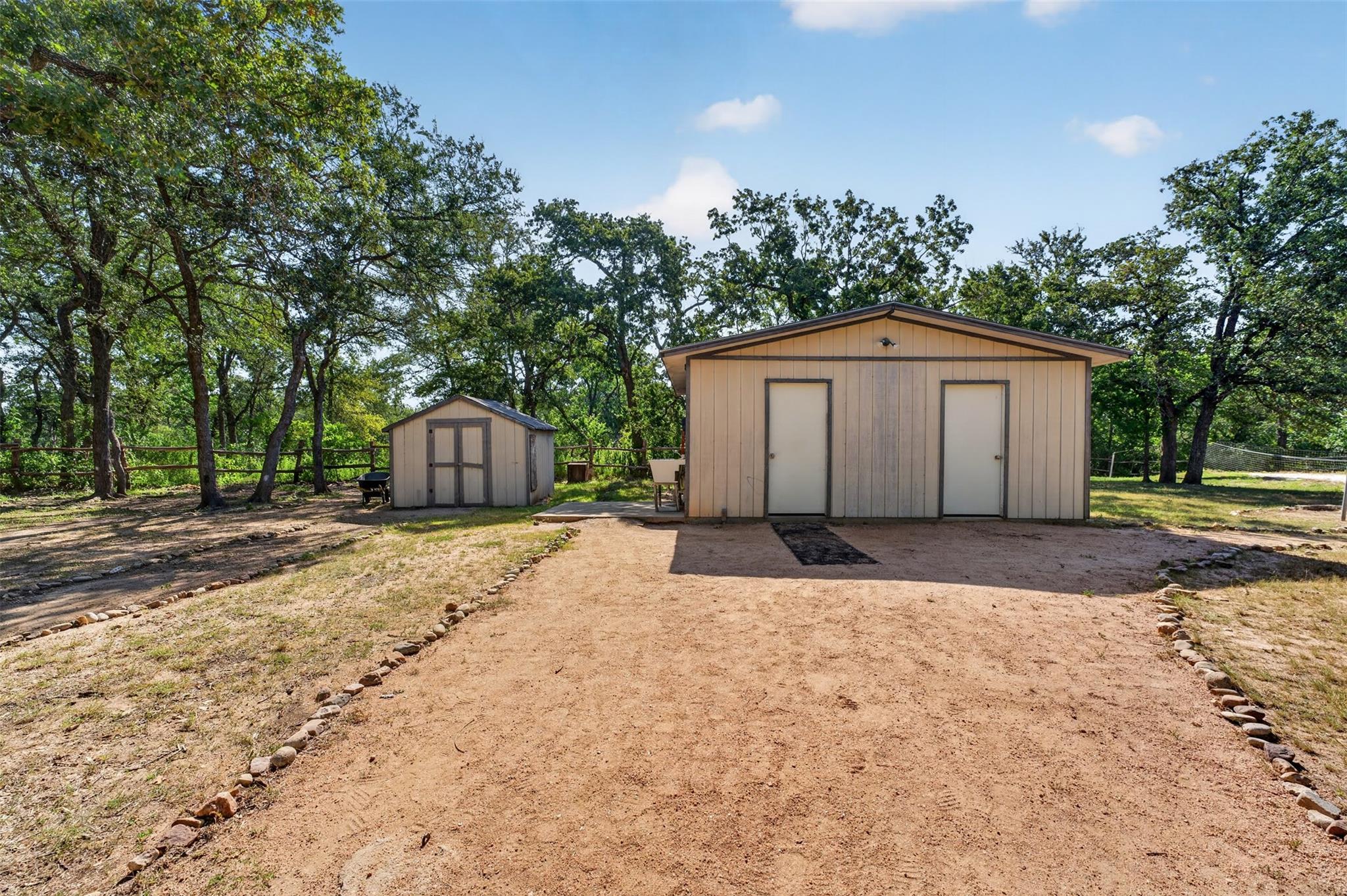 2274 County Road 203 LOOP
