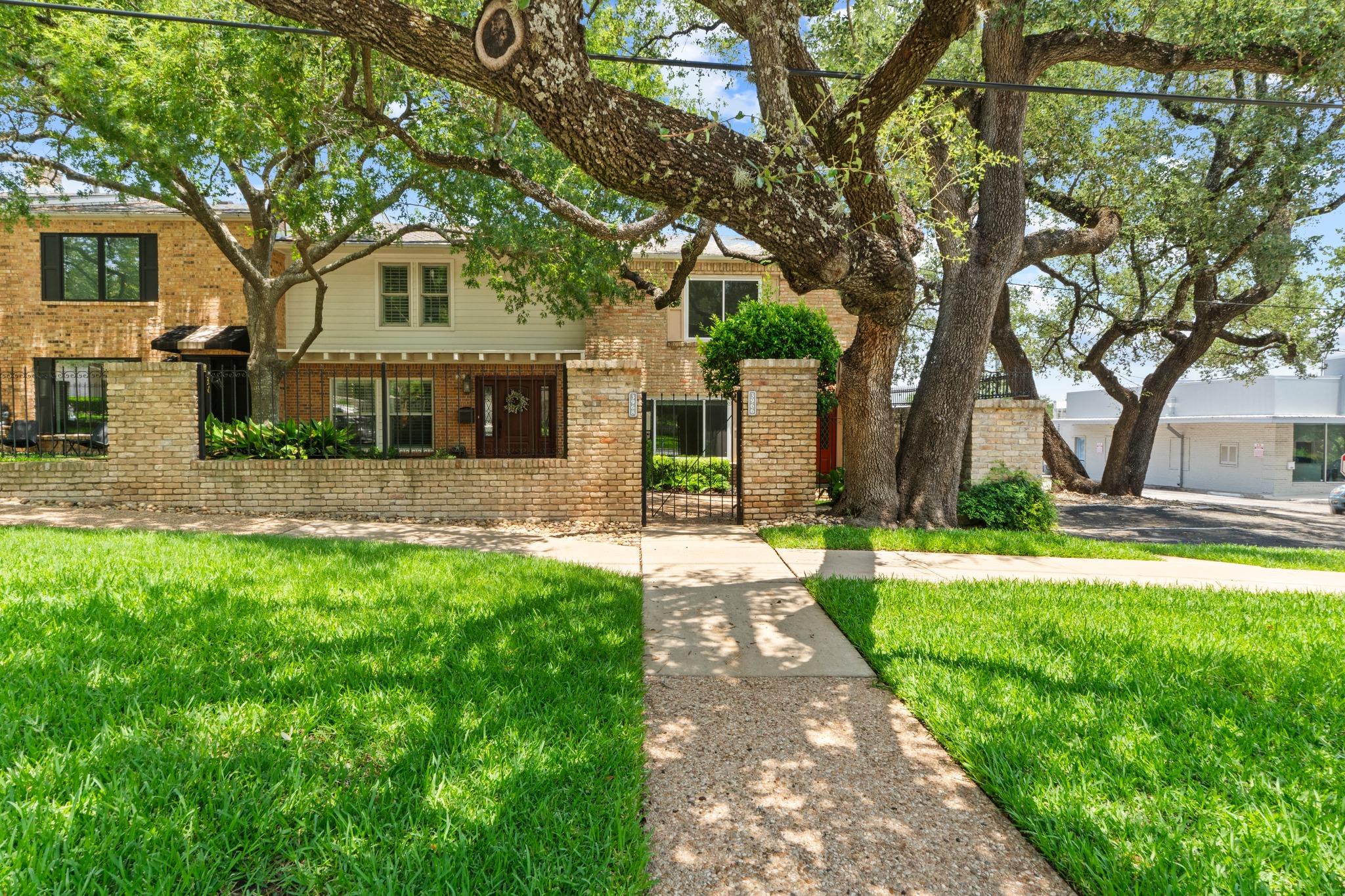 3966 Far West BLVD