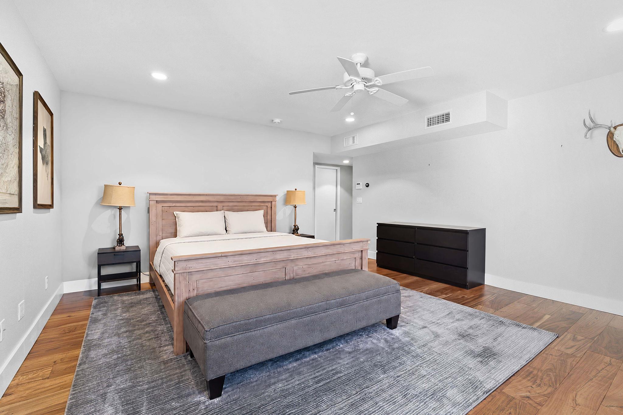 904 West Ave # 214