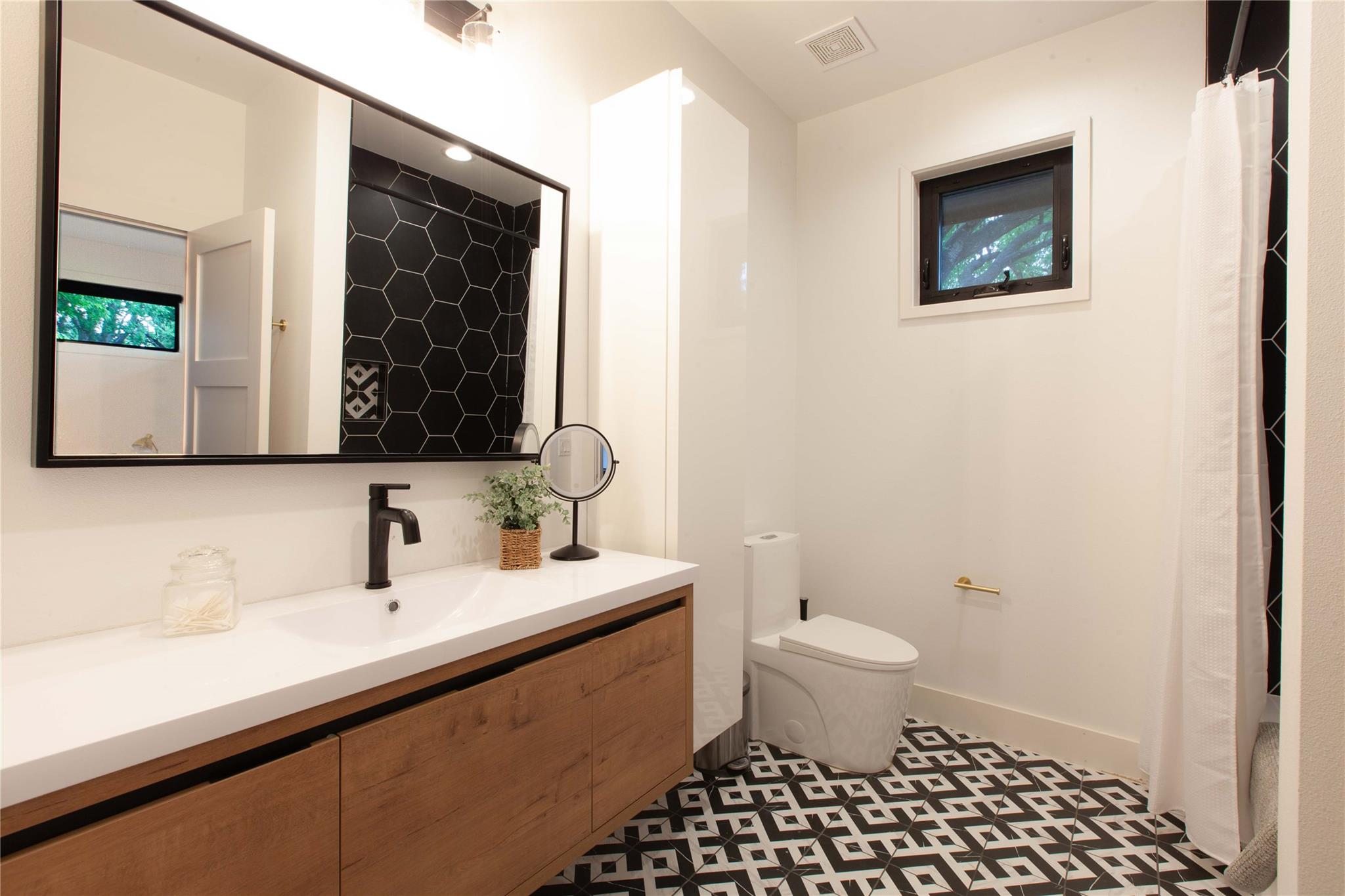 6100 Gena CT