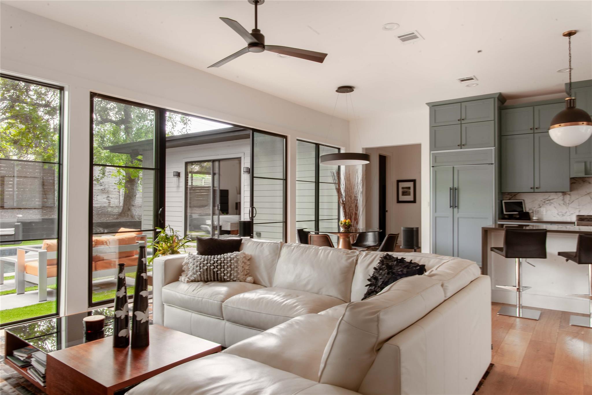 6100 Gena CT