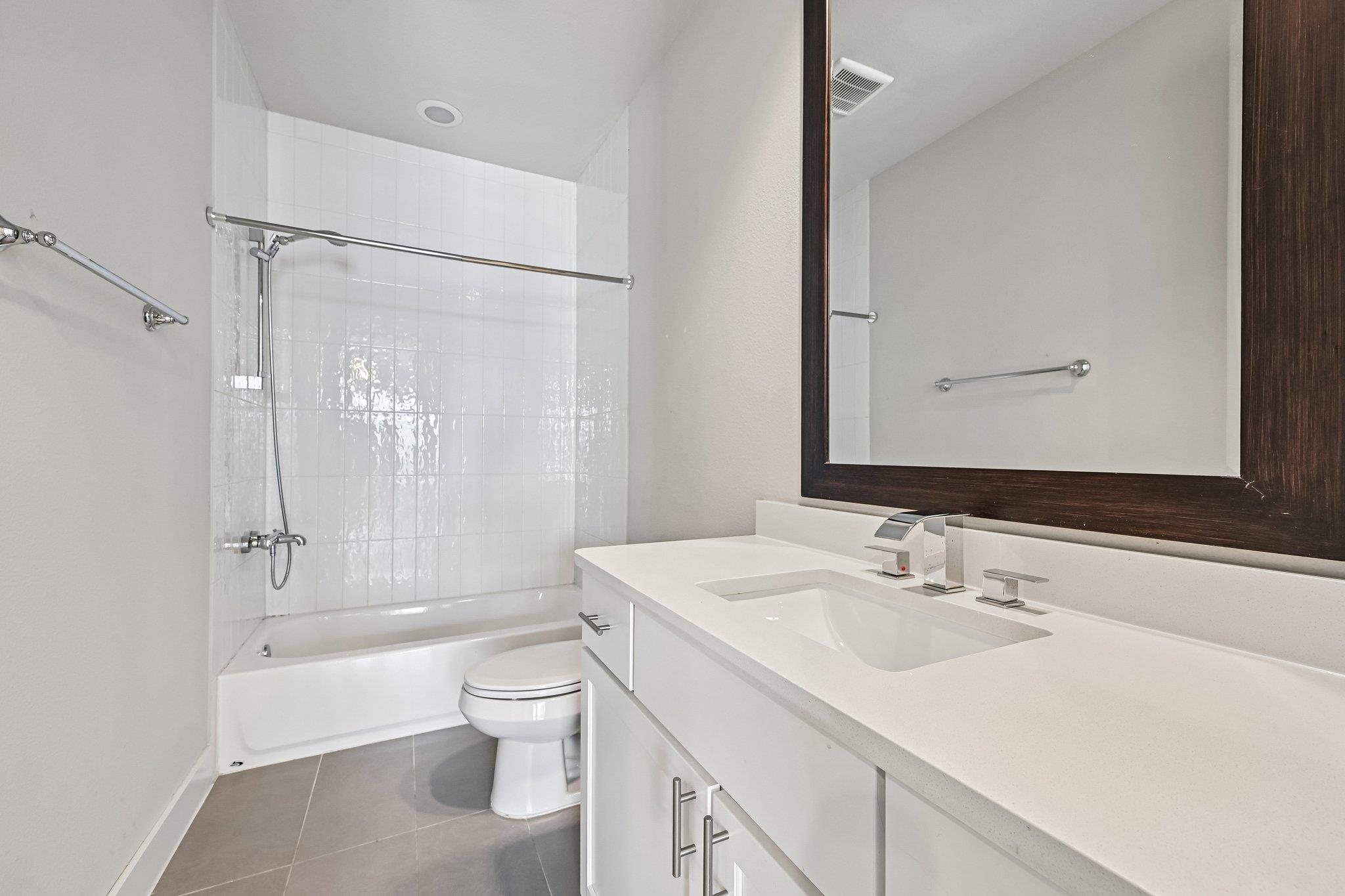 1411 Town Creek Dr. # 6