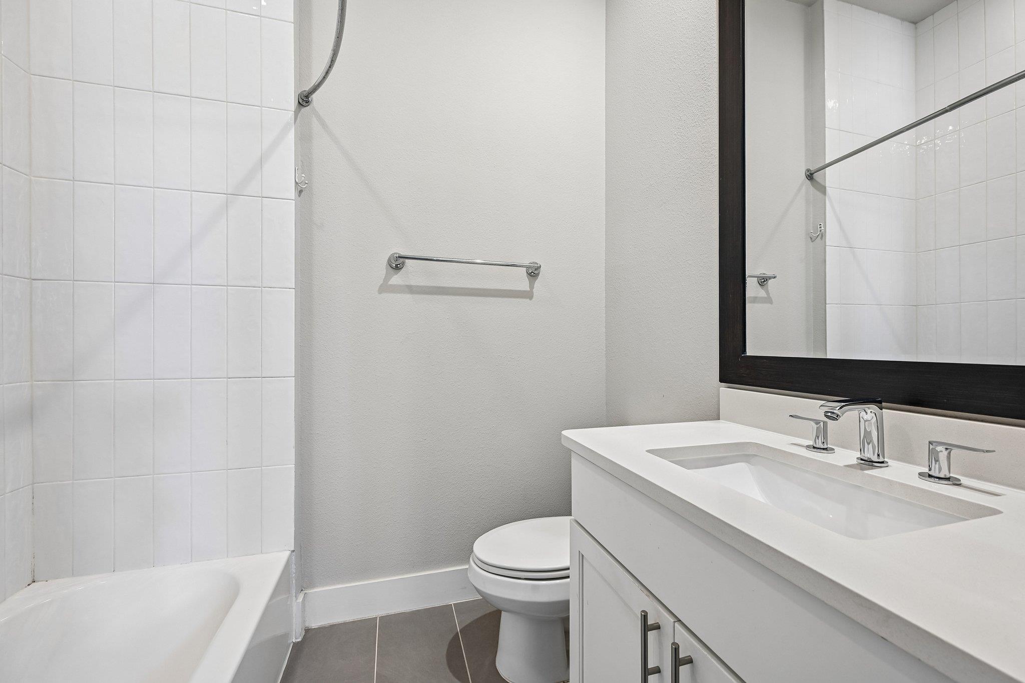 1411 Town Creek Dr. # 6