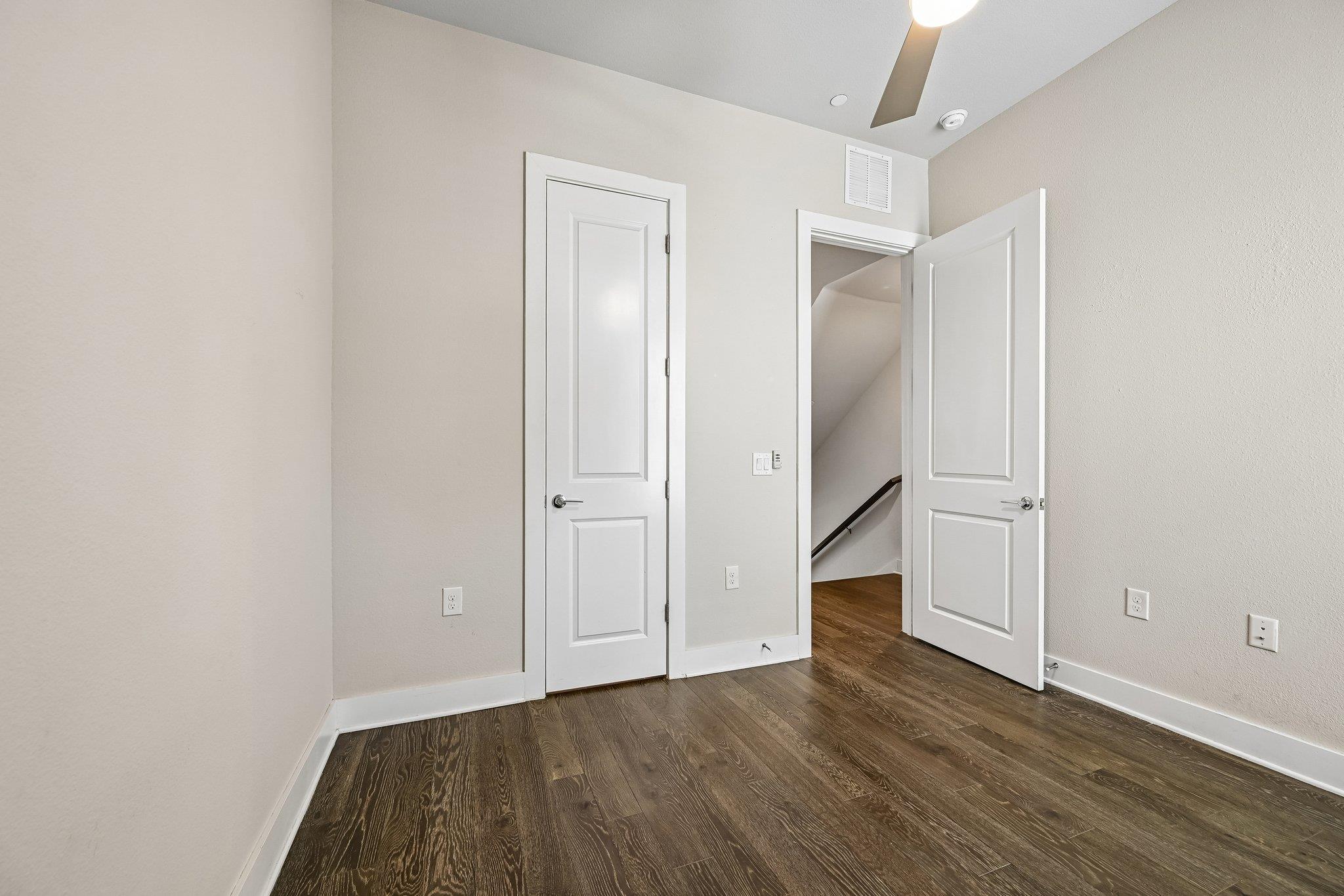 1411 Town Creek Dr. # 6