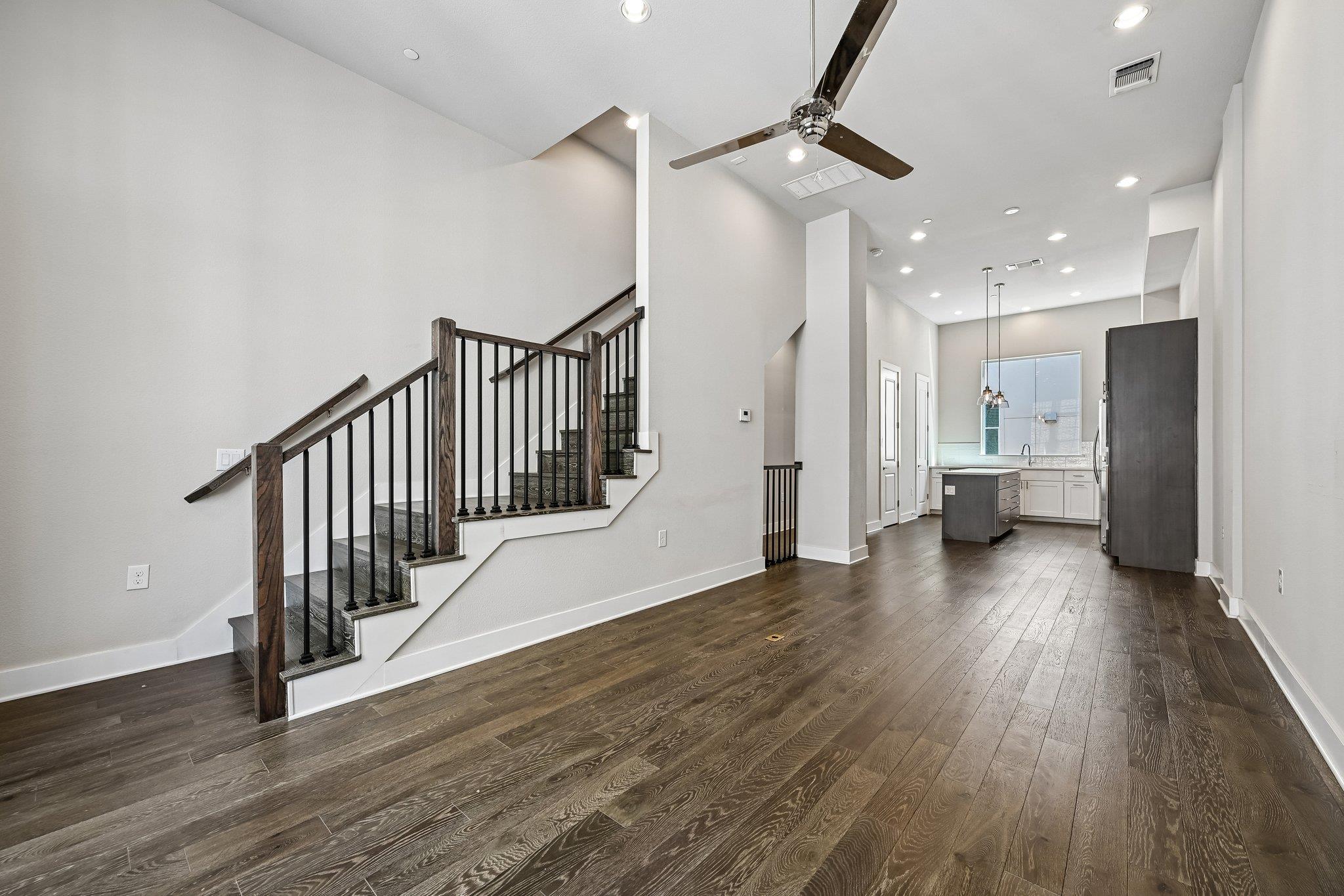 1411 Town Creek Dr. # 6