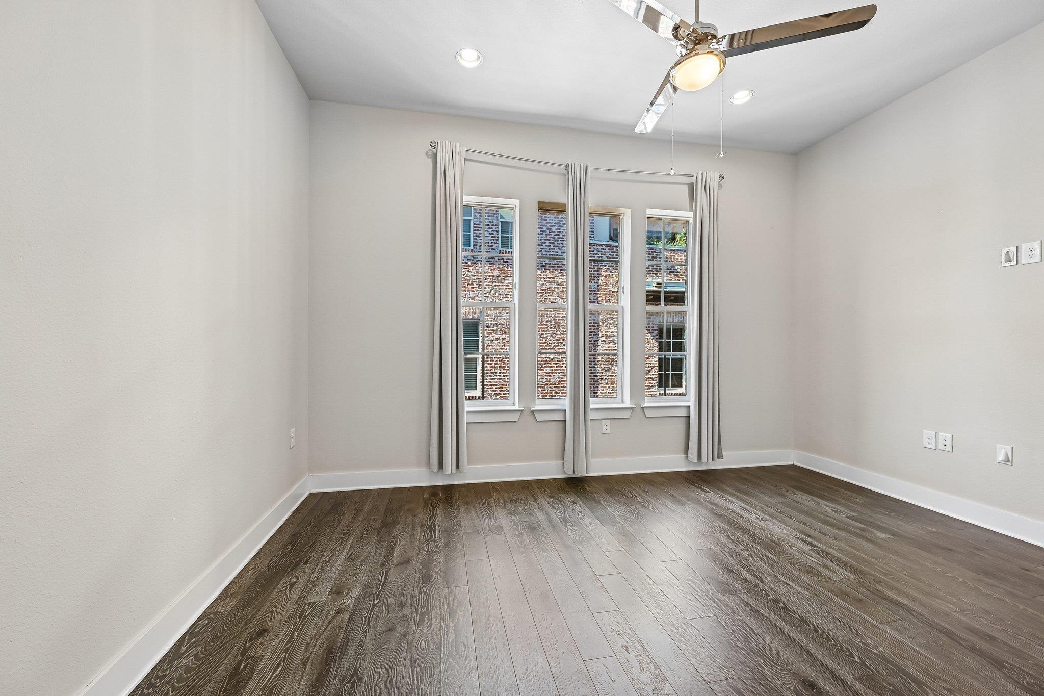 1411 Town Creek Dr. # 6