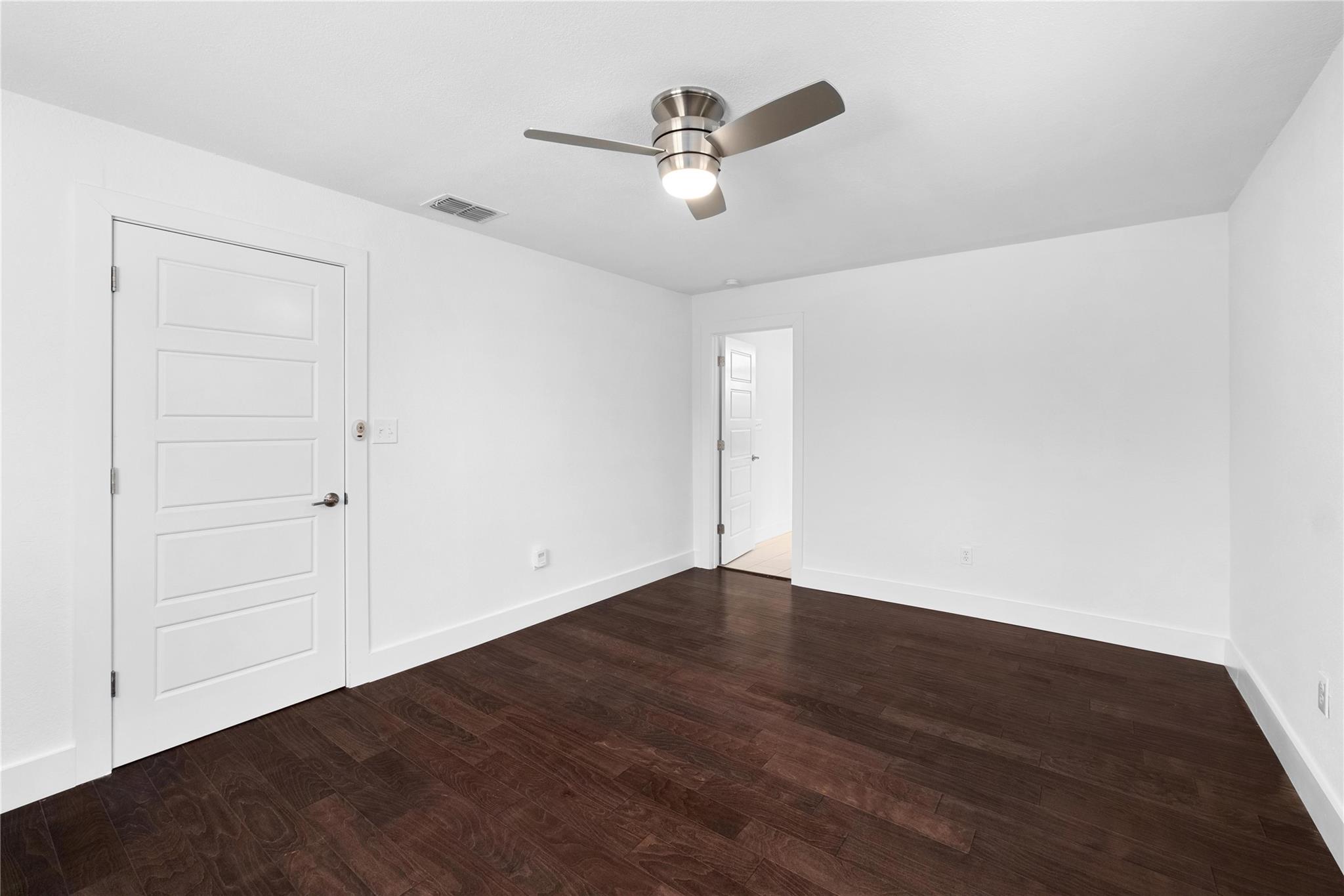6414 Kenilworth DR