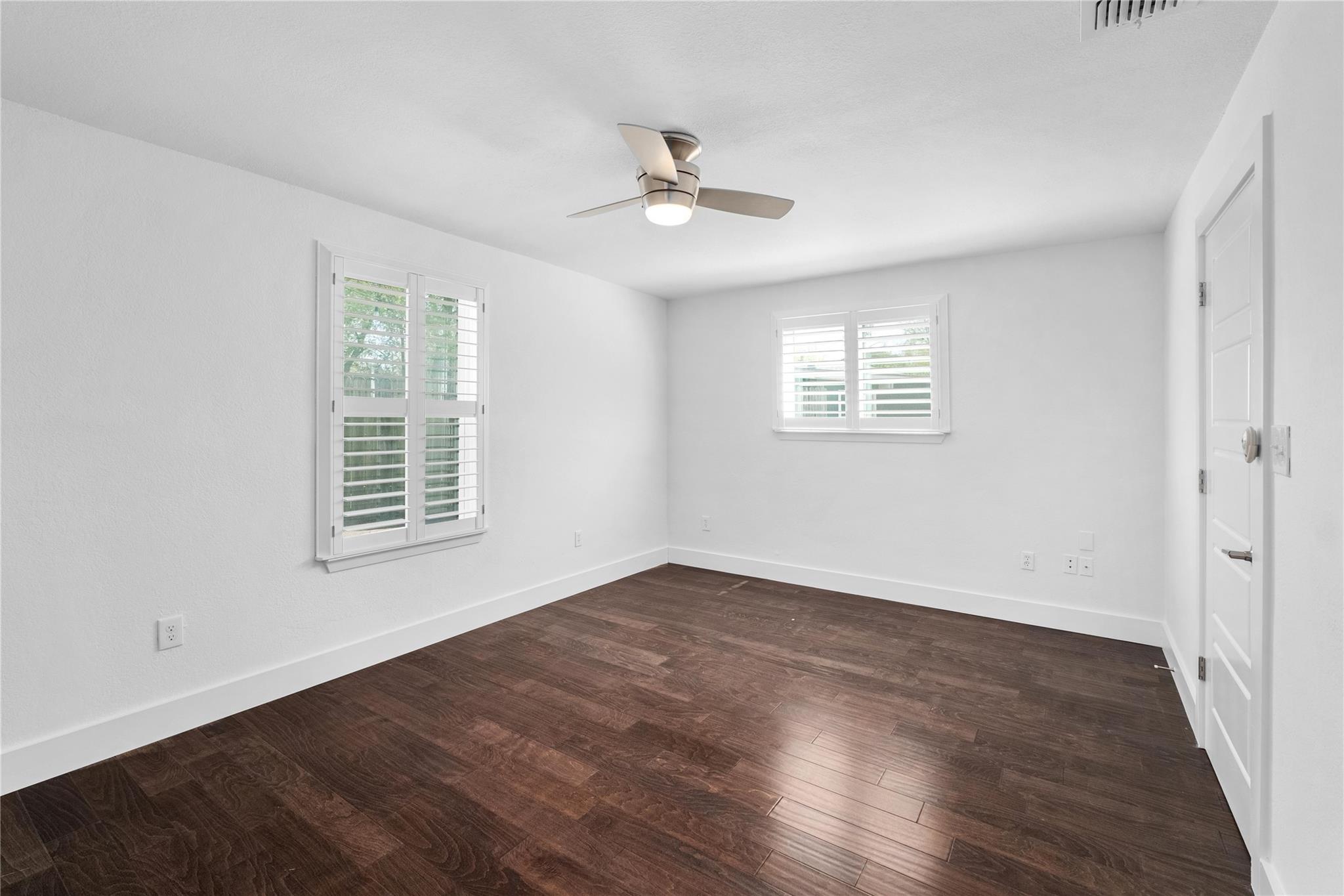 6414 Kenilworth DR