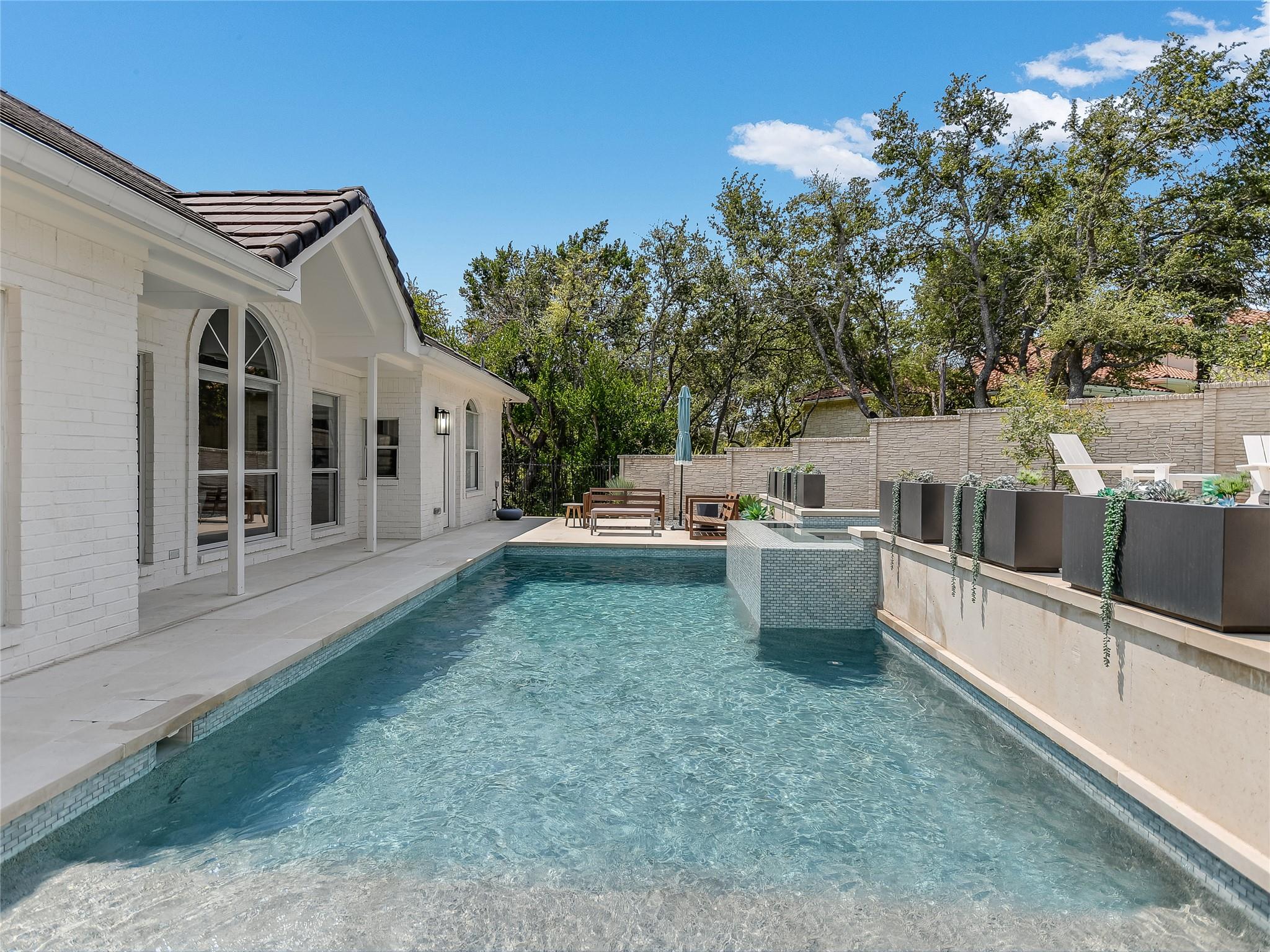 75 Stillmeadow DR