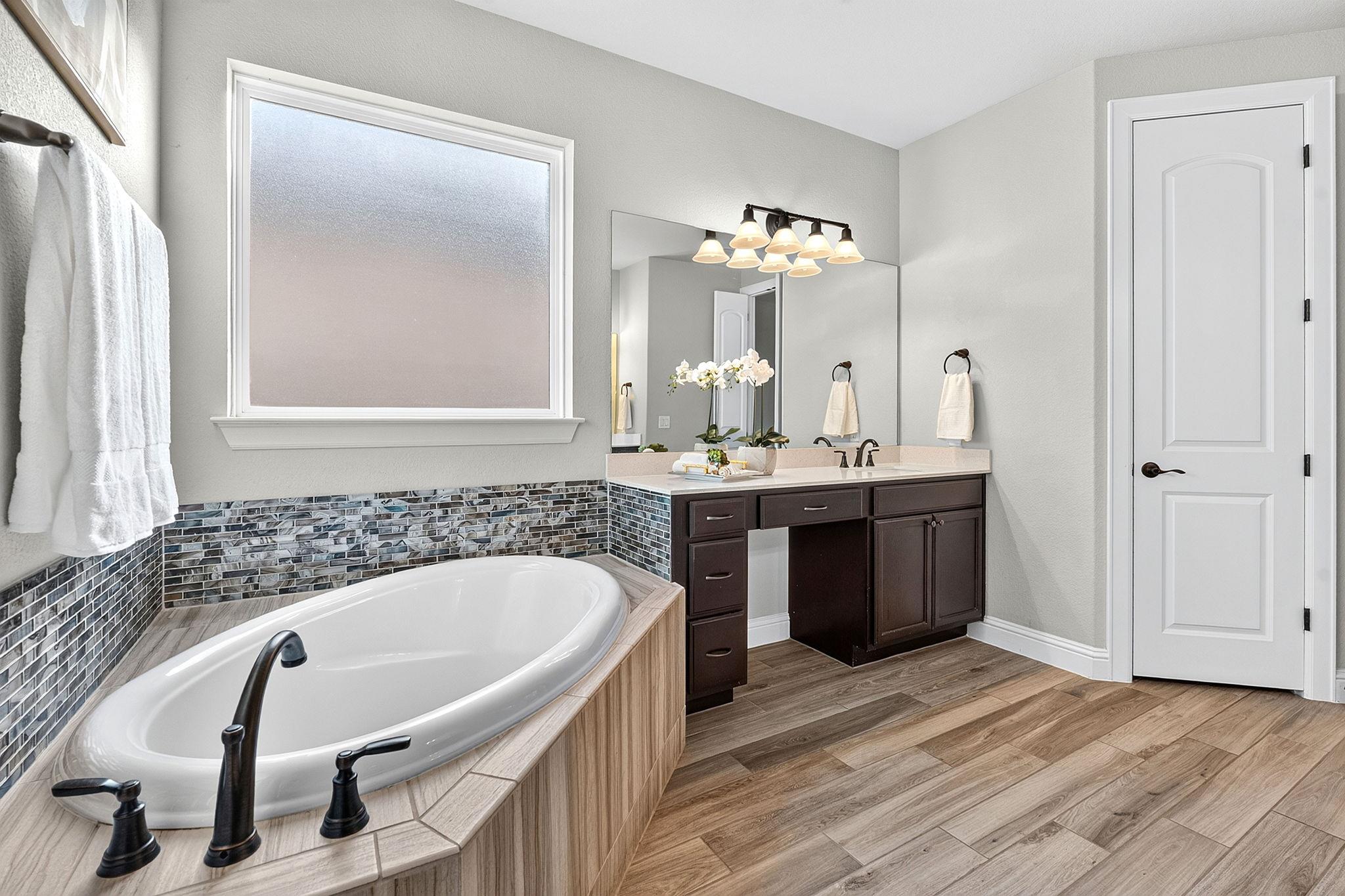 8905 Moccasin PATH
