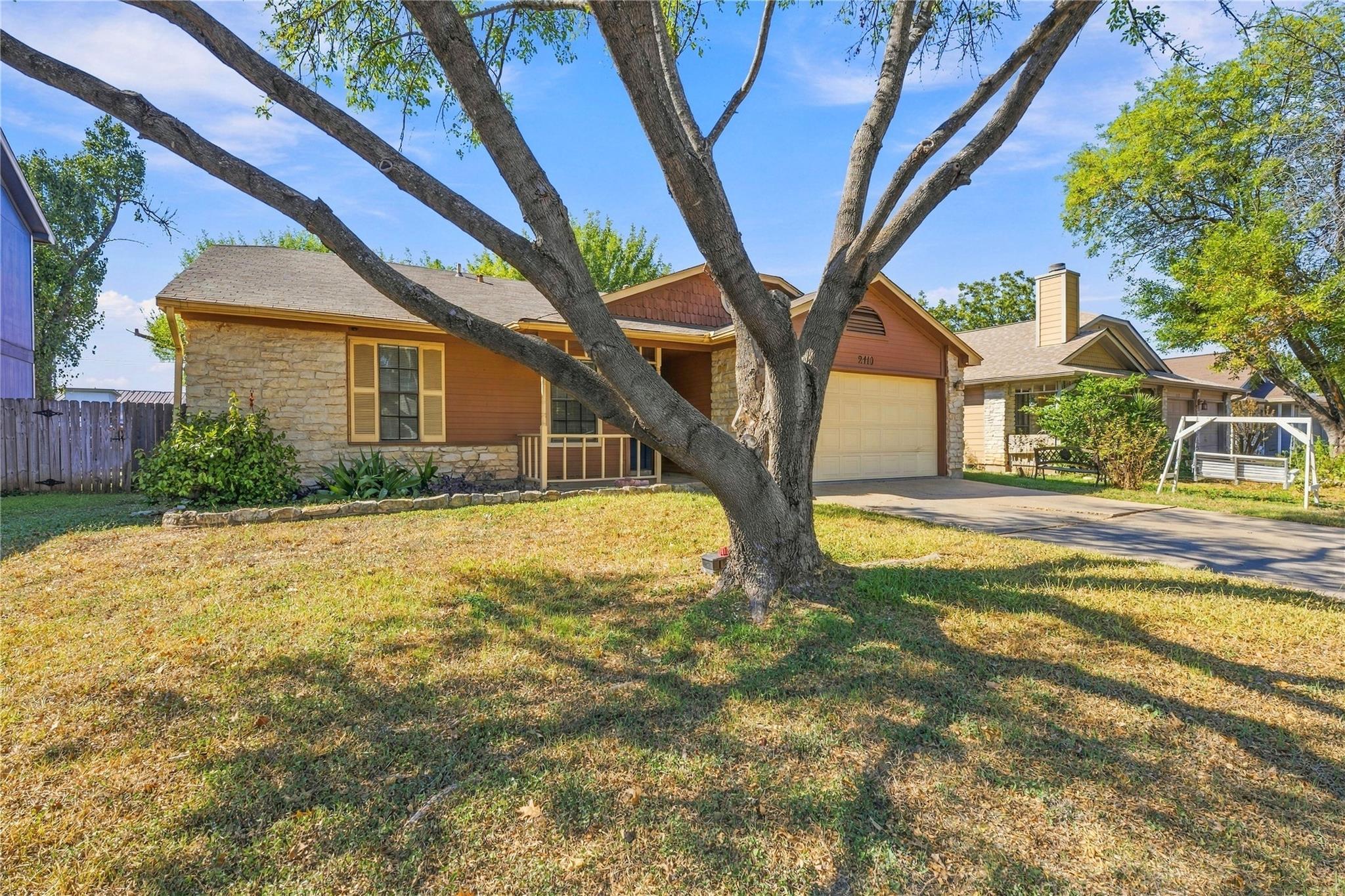 2110 Balsam WAY
