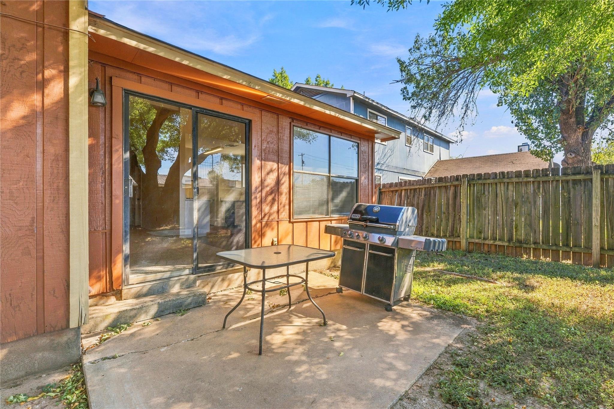2110 Balsam WAY
