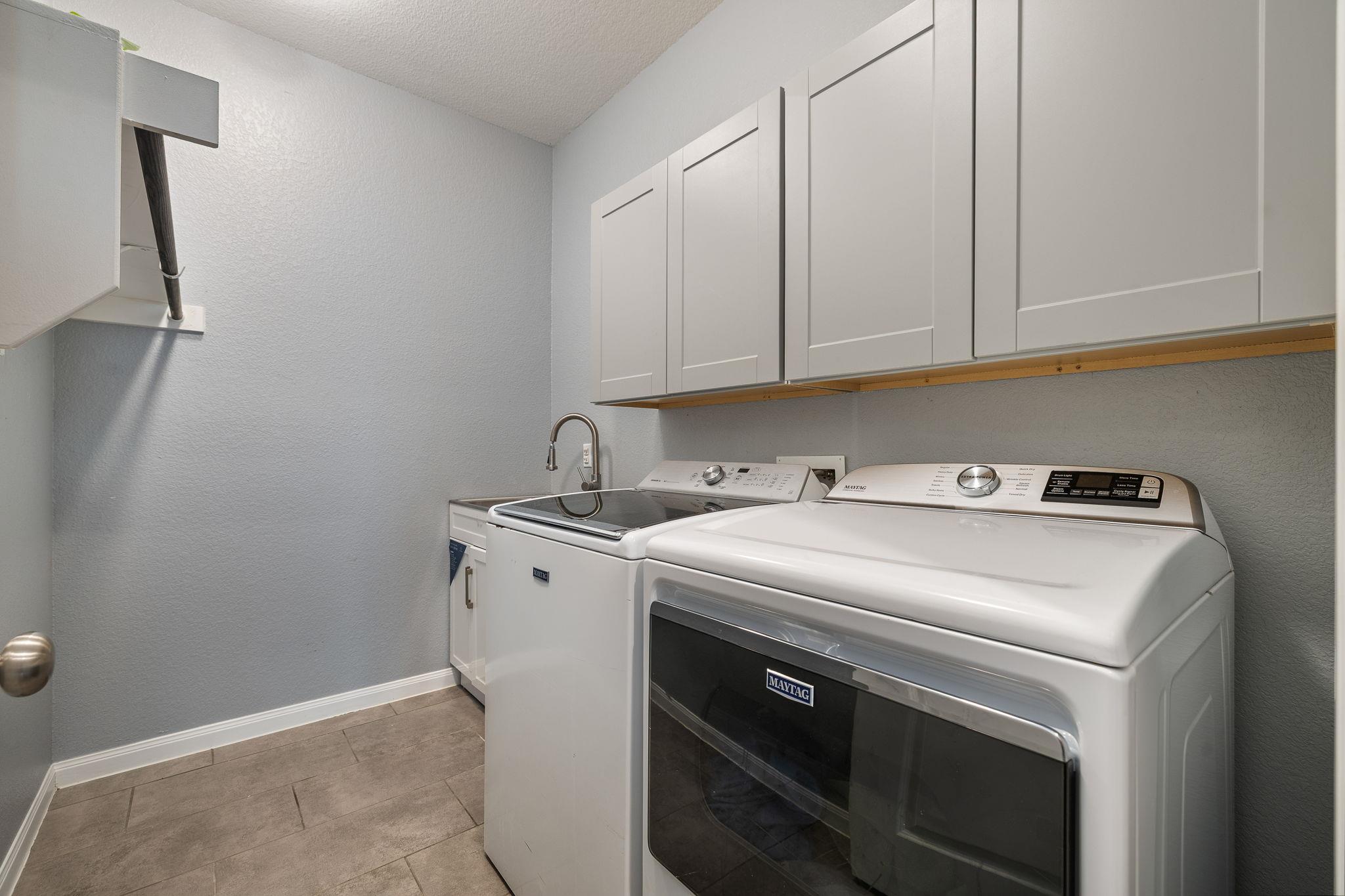 153 Coronella DR