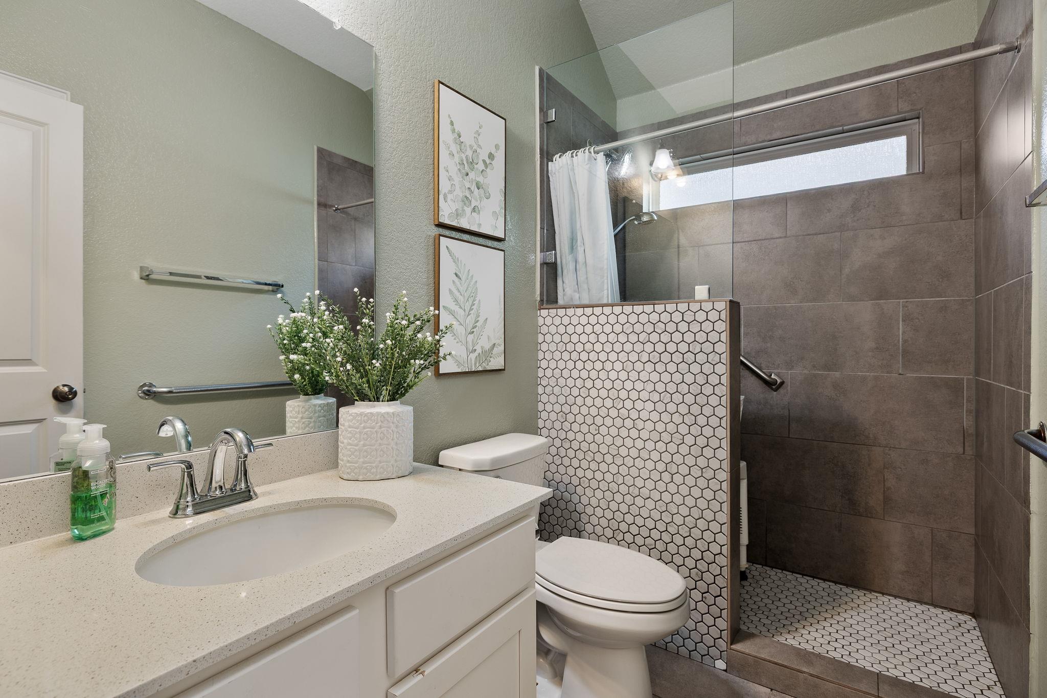153 Coronella DR