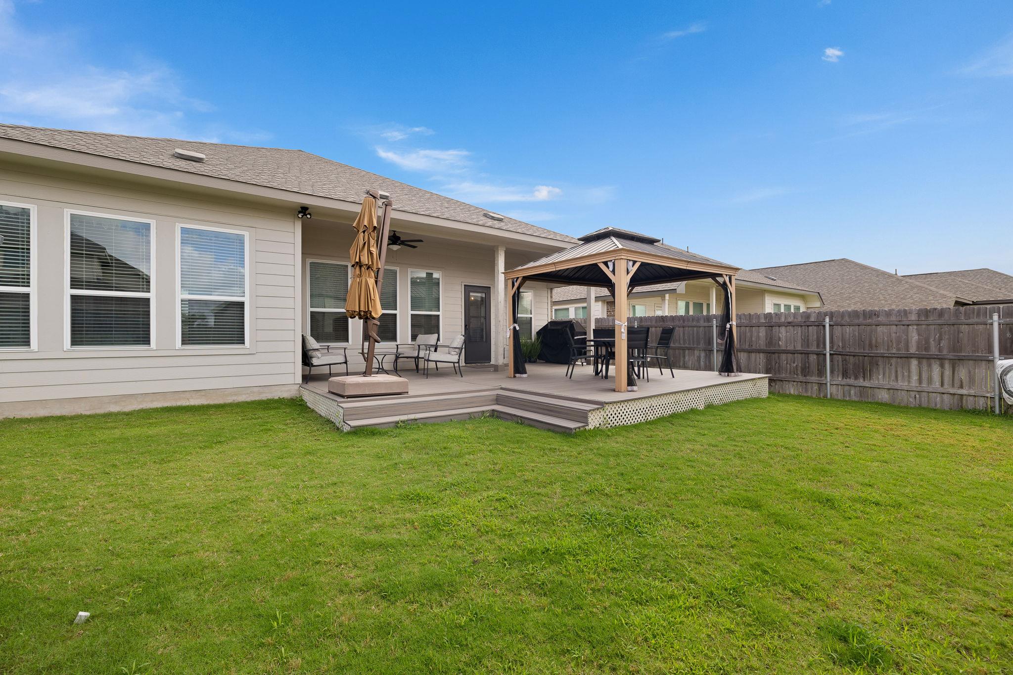 153 Coronella DR