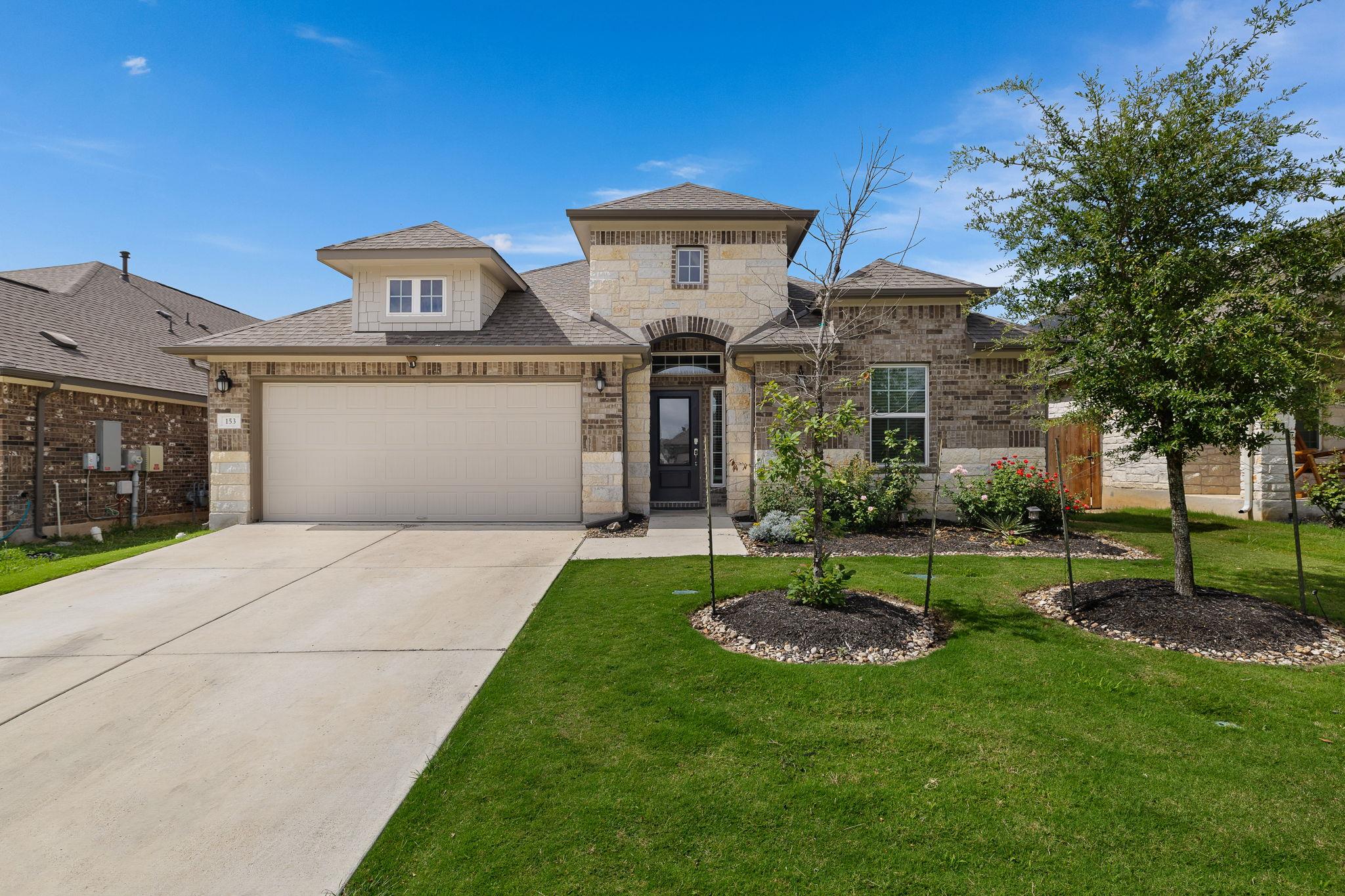 153 Coronella DR