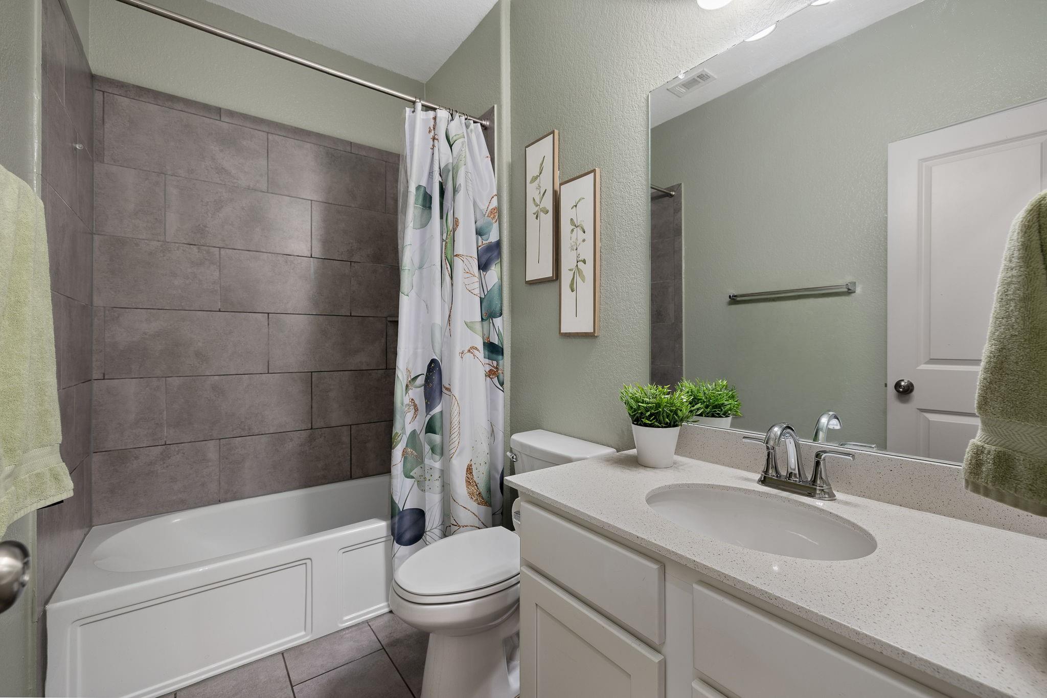 153 Coronella DR