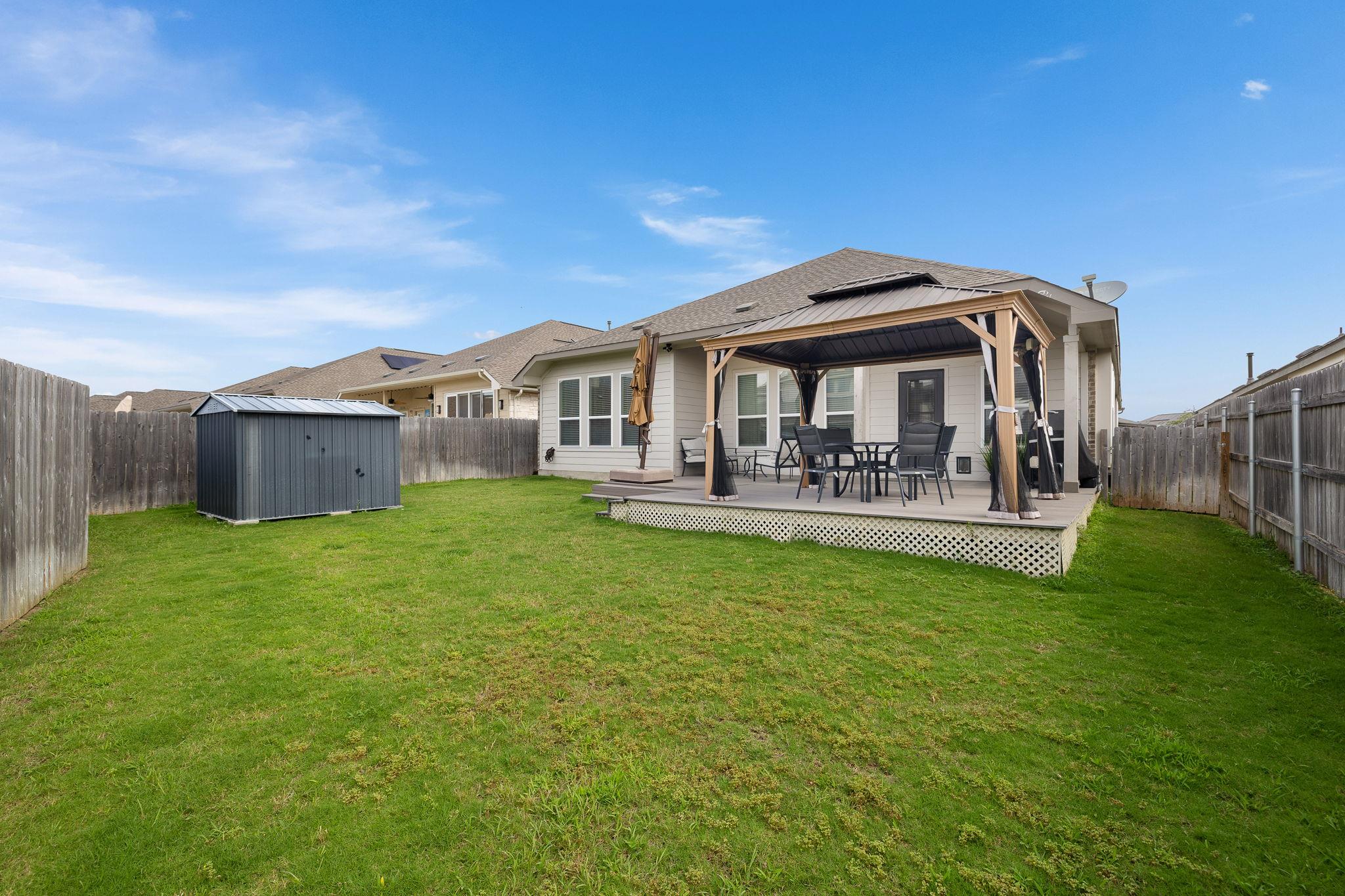 153 Coronella DR