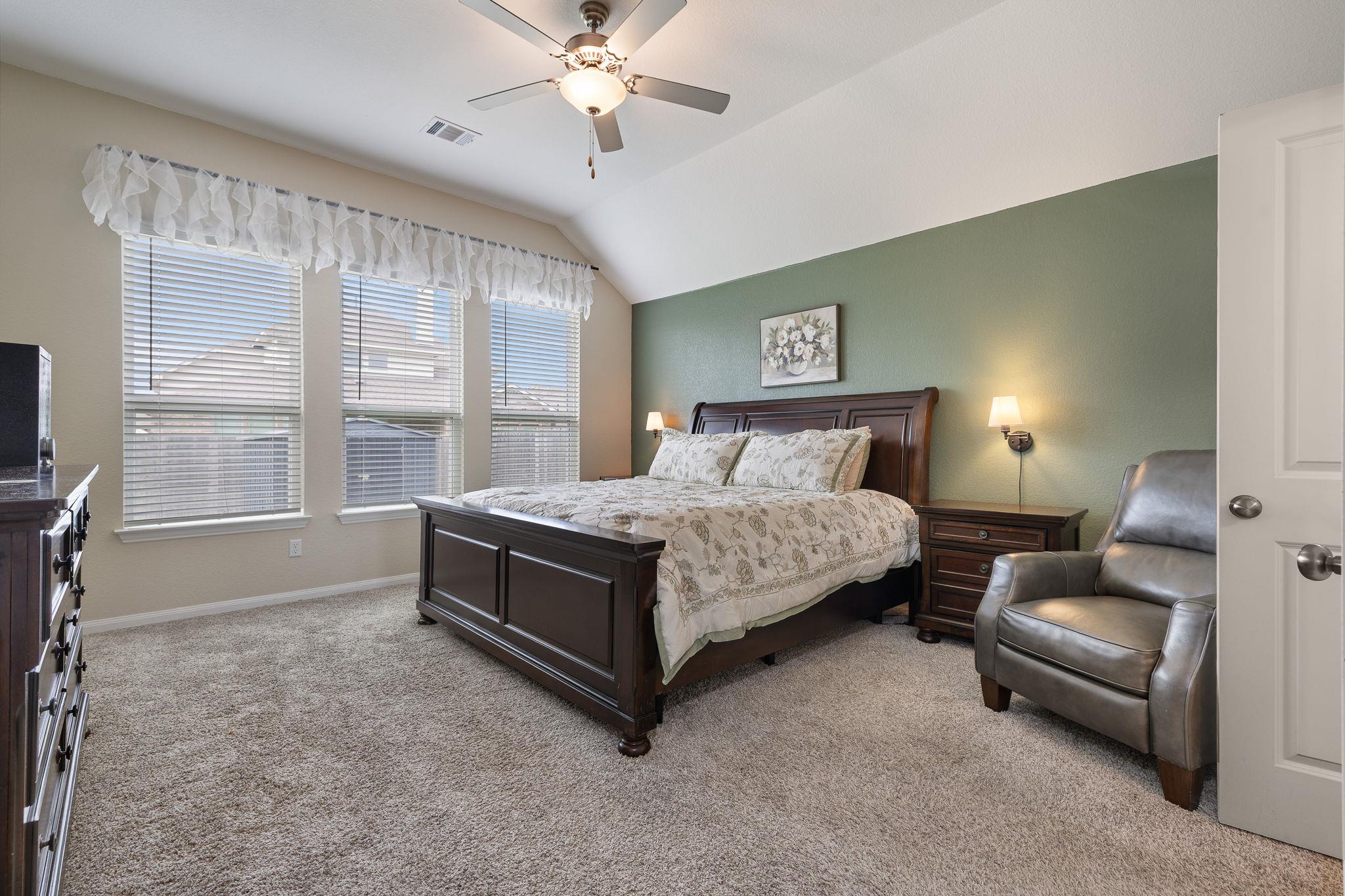 153 Coronella DR