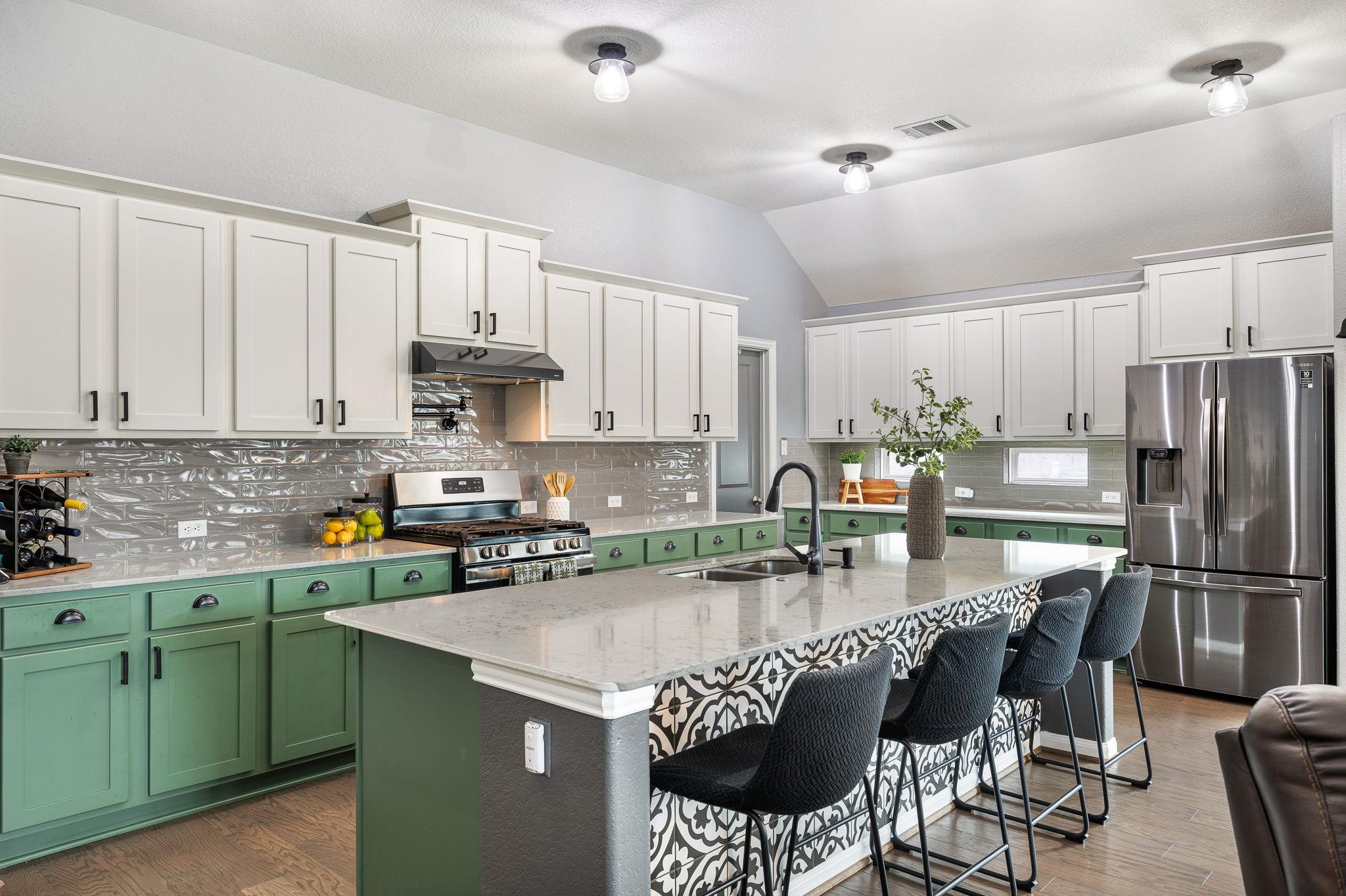 153 Coronella DR