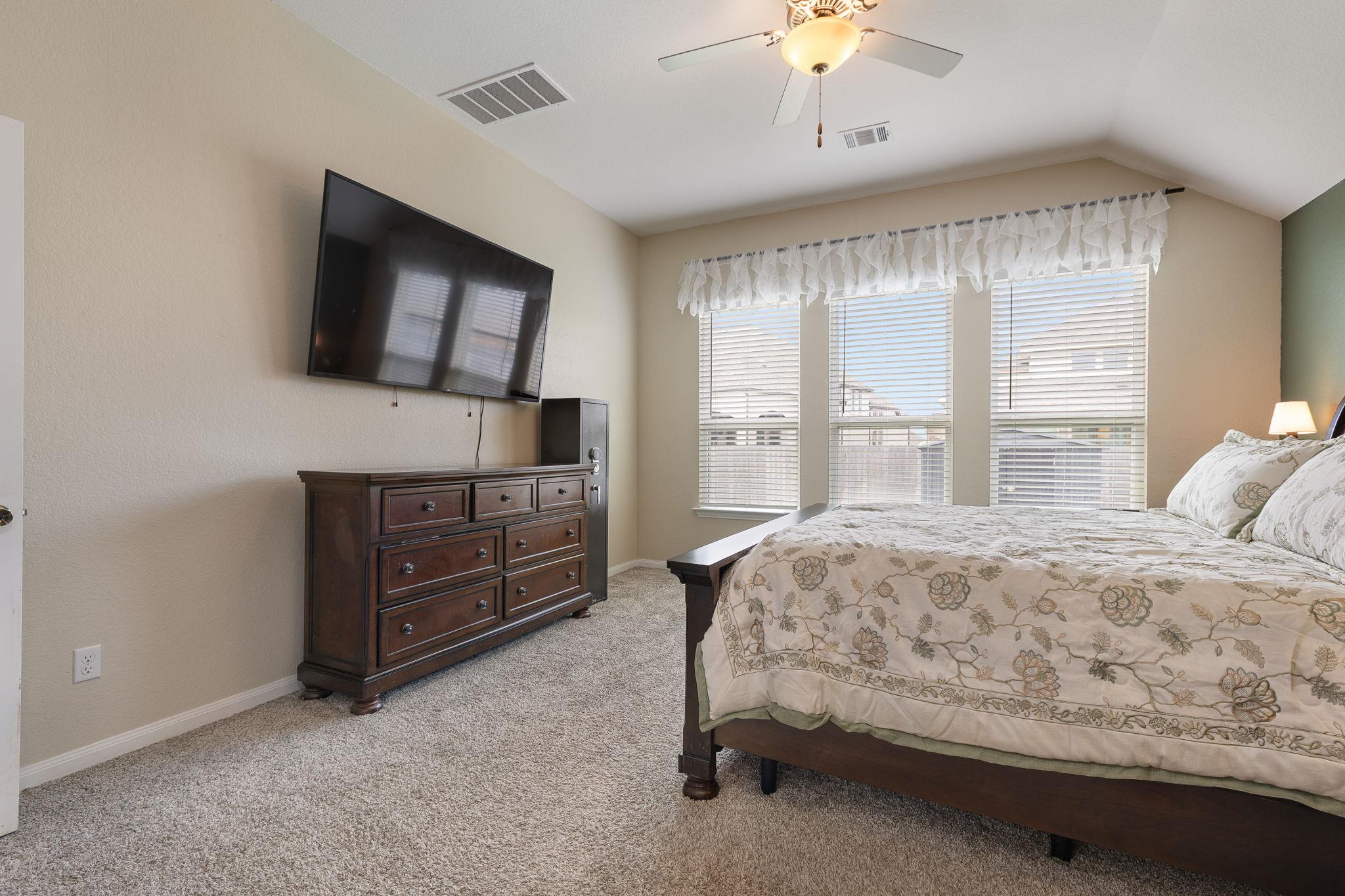 153 Coronella DR