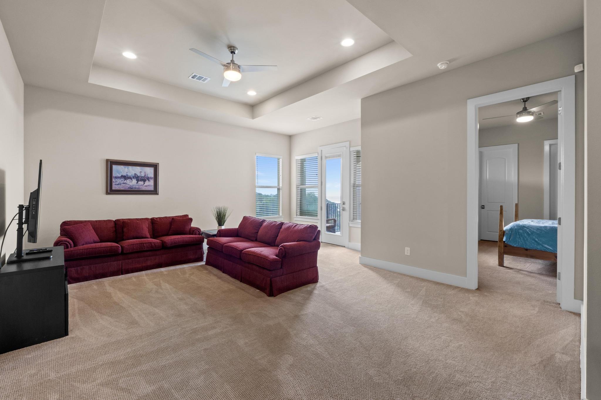18817 Hidden Ridge PL