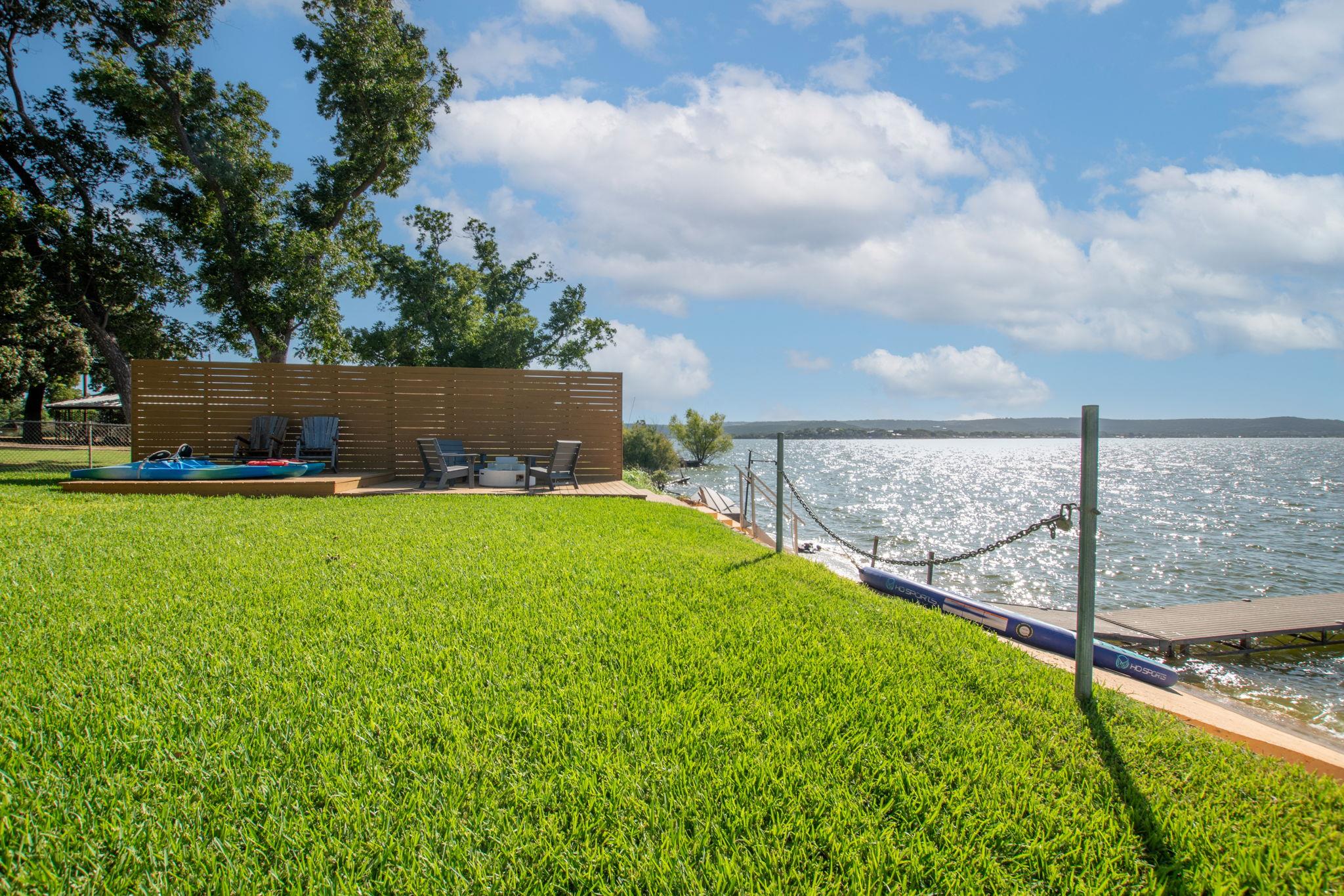 611 Lakeshore LOOP