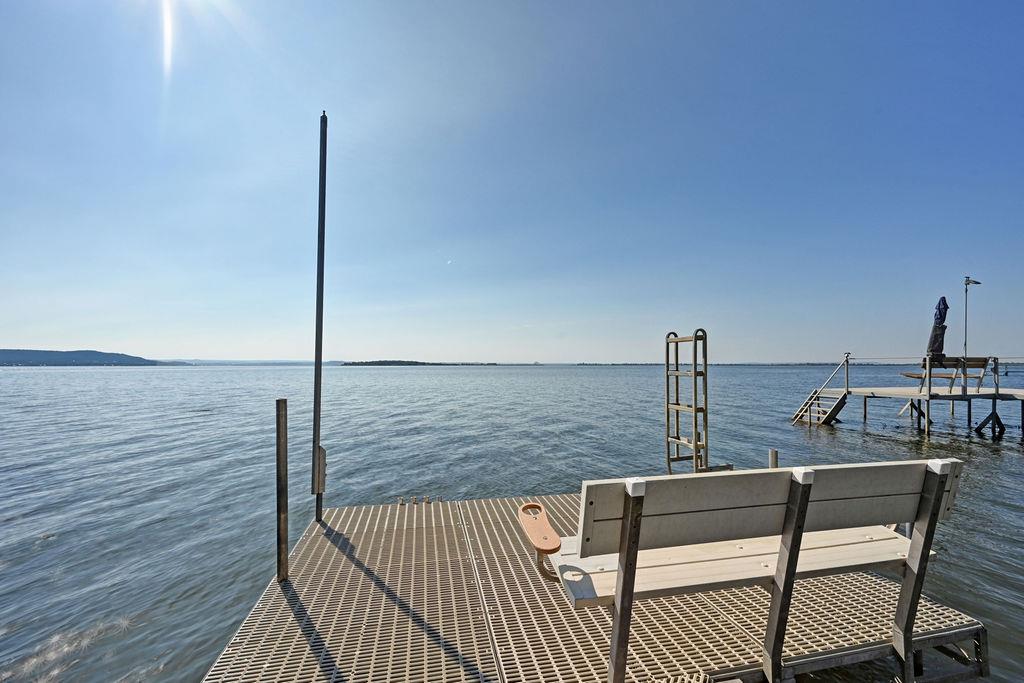 611 Lakeshore LOOP