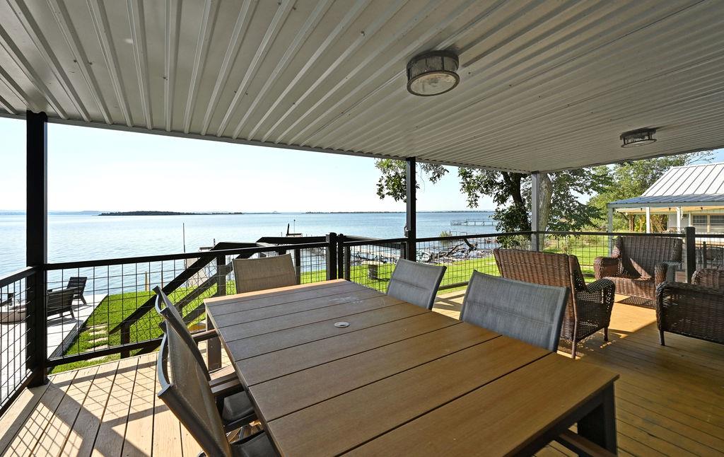 611 Lakeshore LOOP
