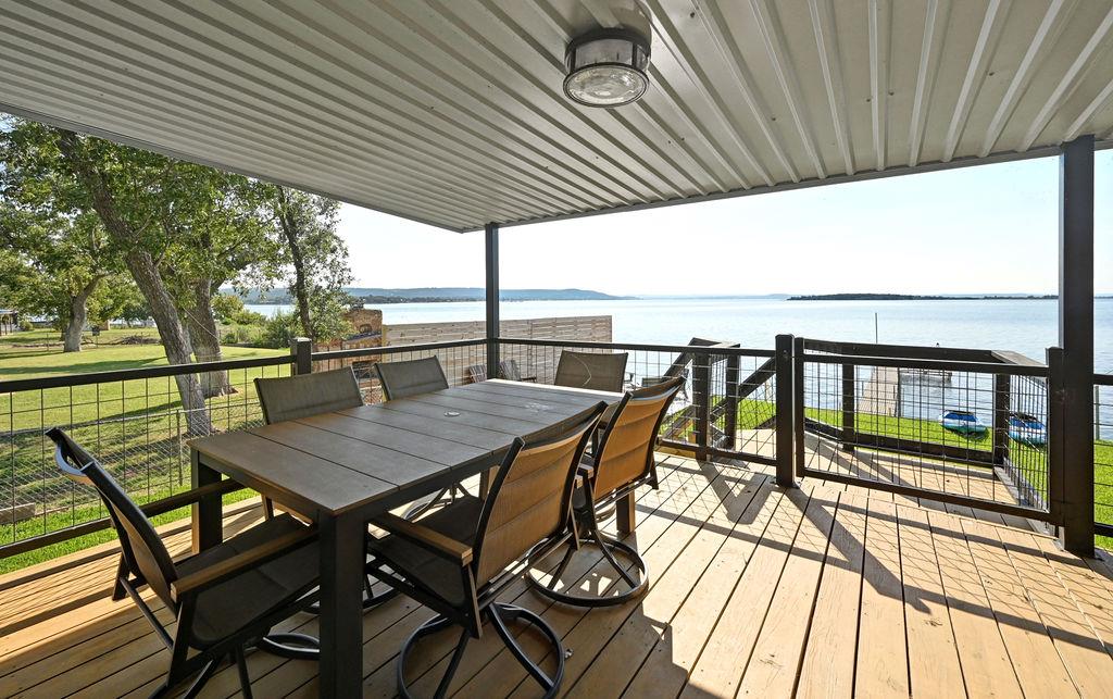 611 Lakeshore LOOP