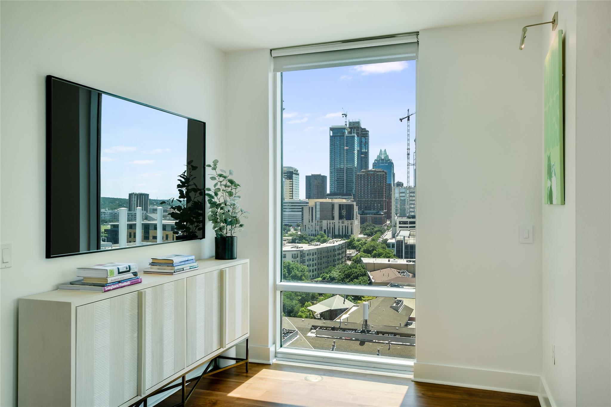 300 Bowie ST # 1403