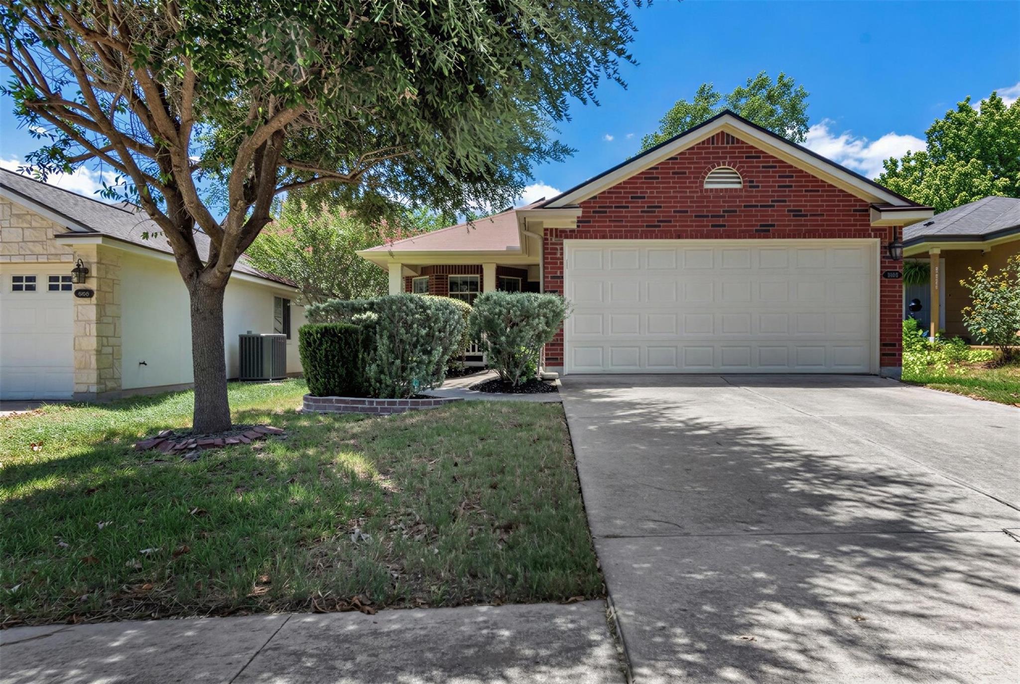 5605 Bentsen LN