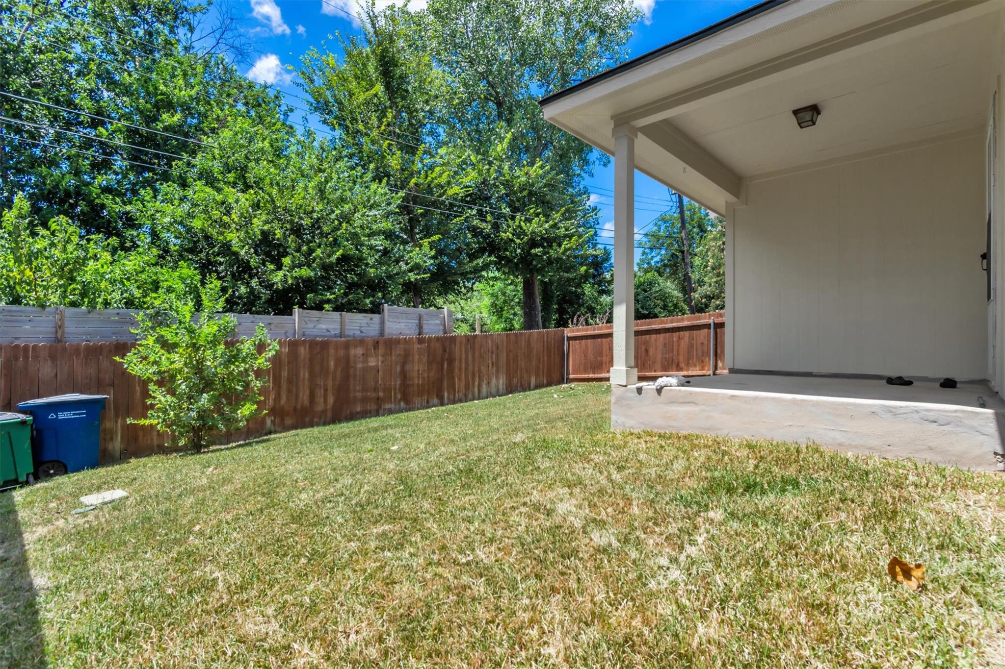 5605 Bentsen LN