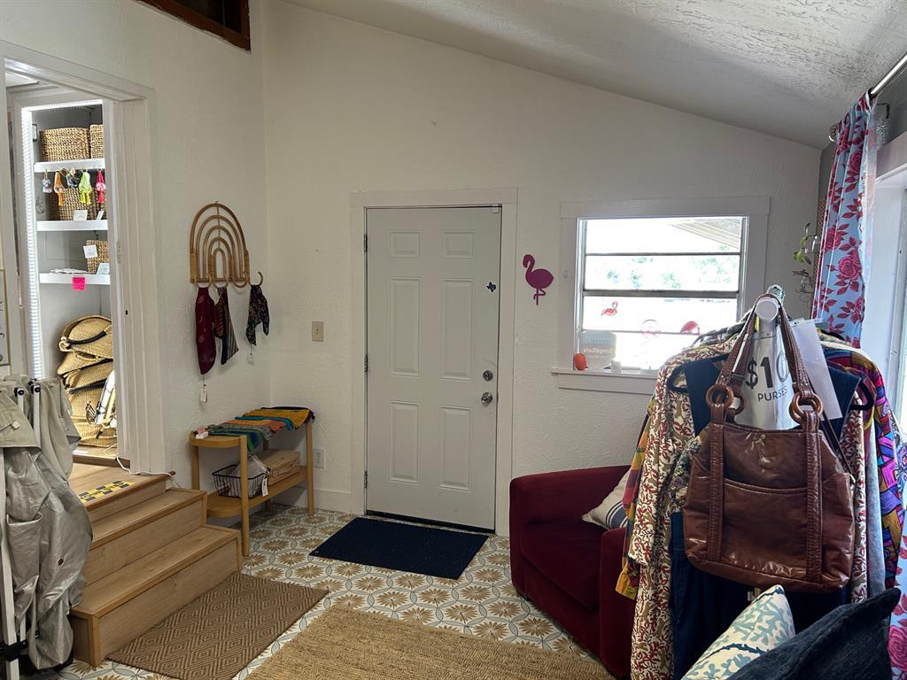 8518 Ranch to Market Road 1826